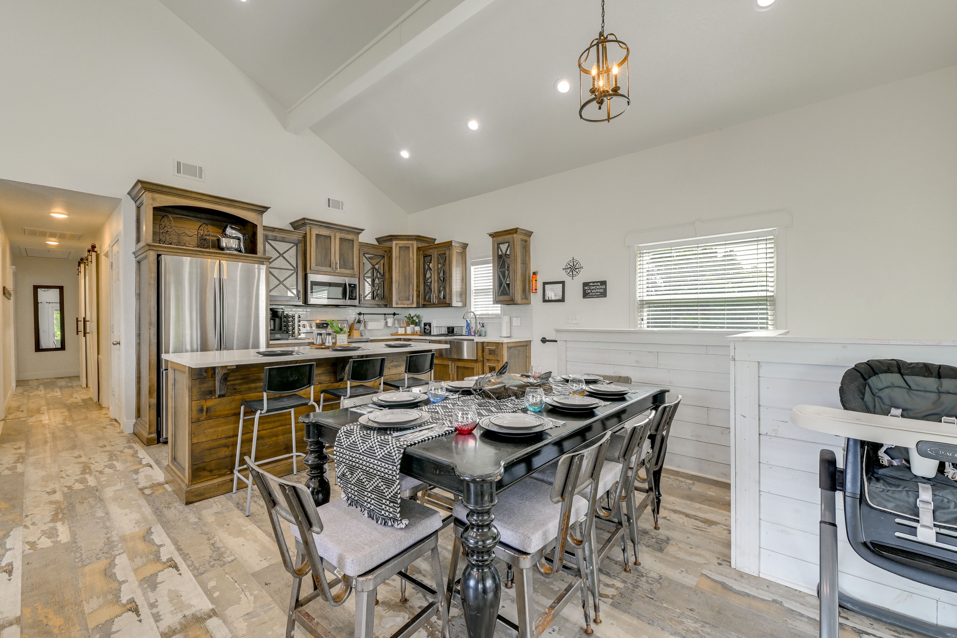 Dining & Kitchen Area | Open Floor Plan
