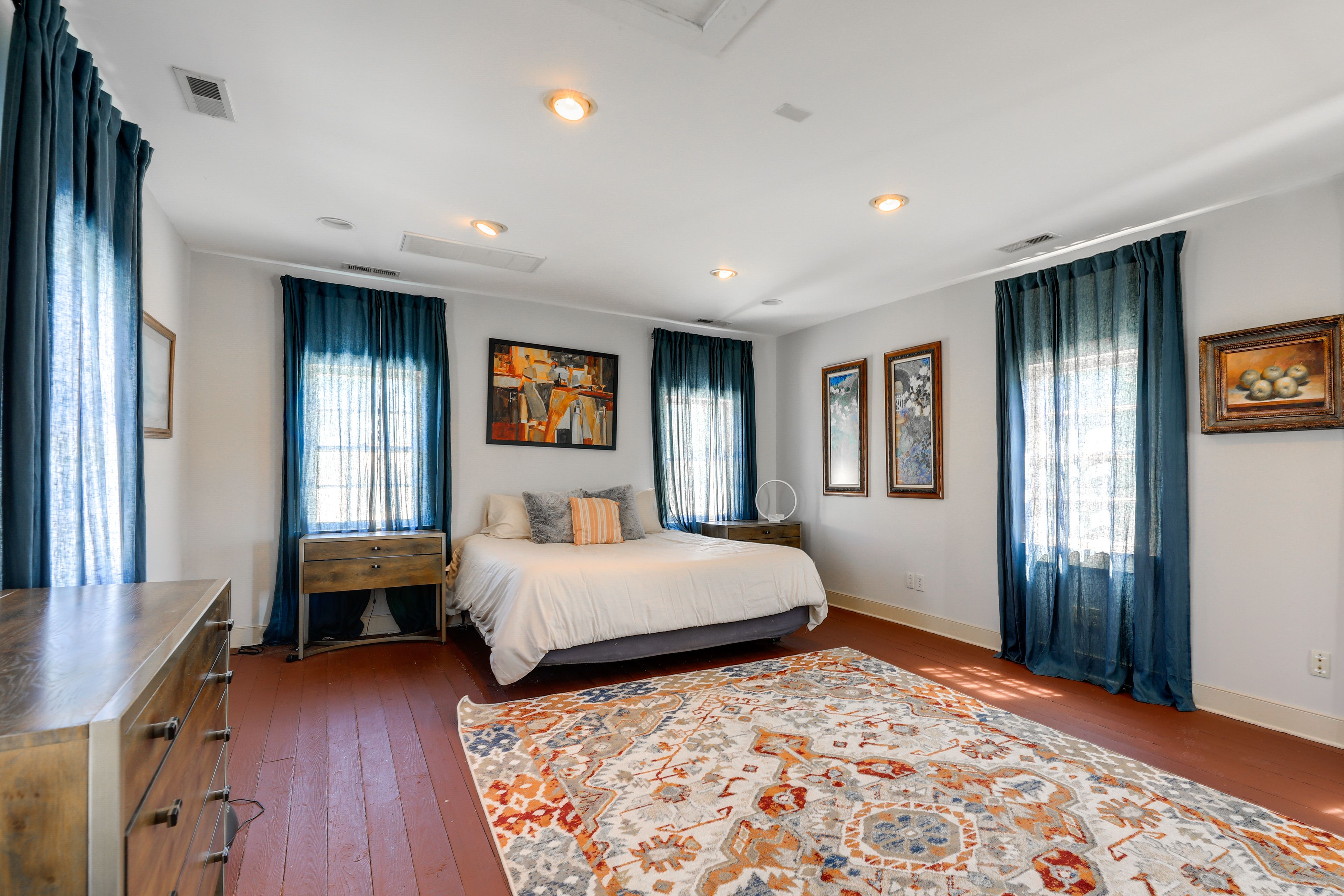 Bedroom 2 | King Bed | 2nd Floor
