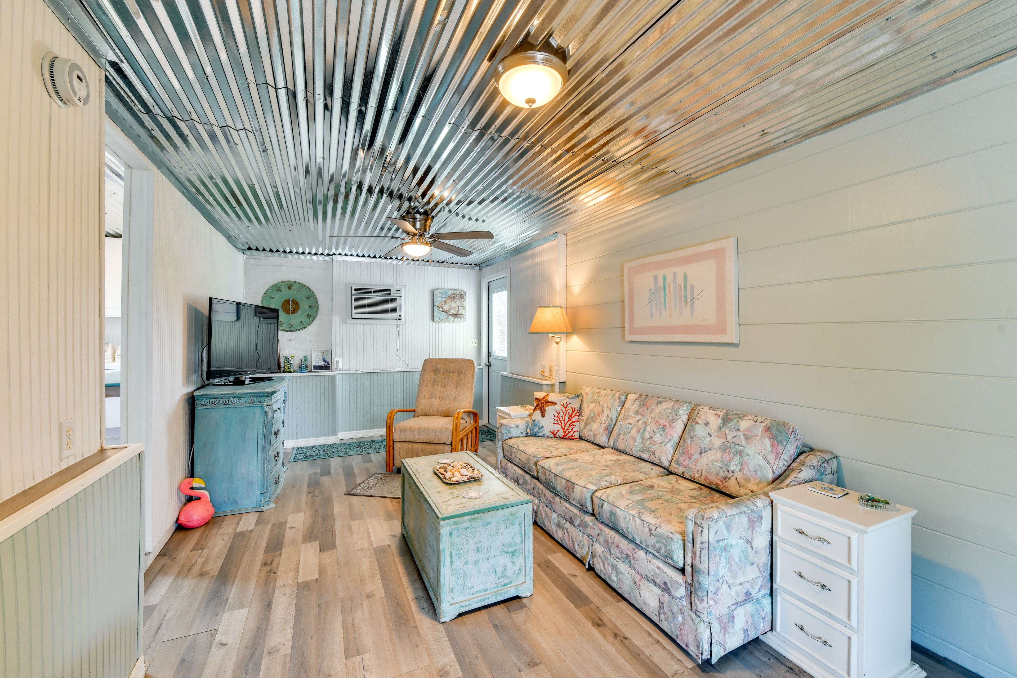 Living Room | Smart TV