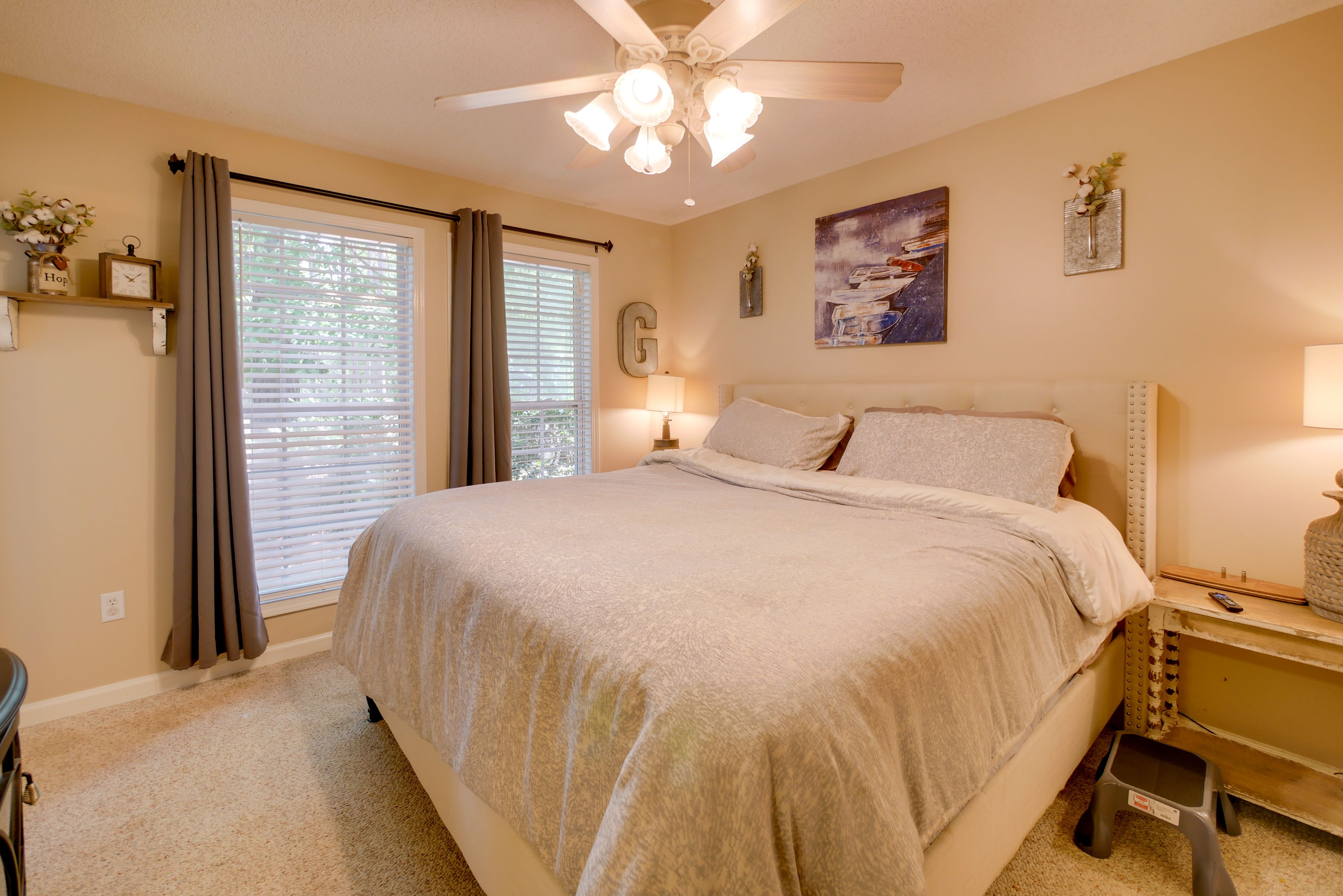 Bedroom 1 | King Bed | Walk-In Closet | En-Suite Bathroom
