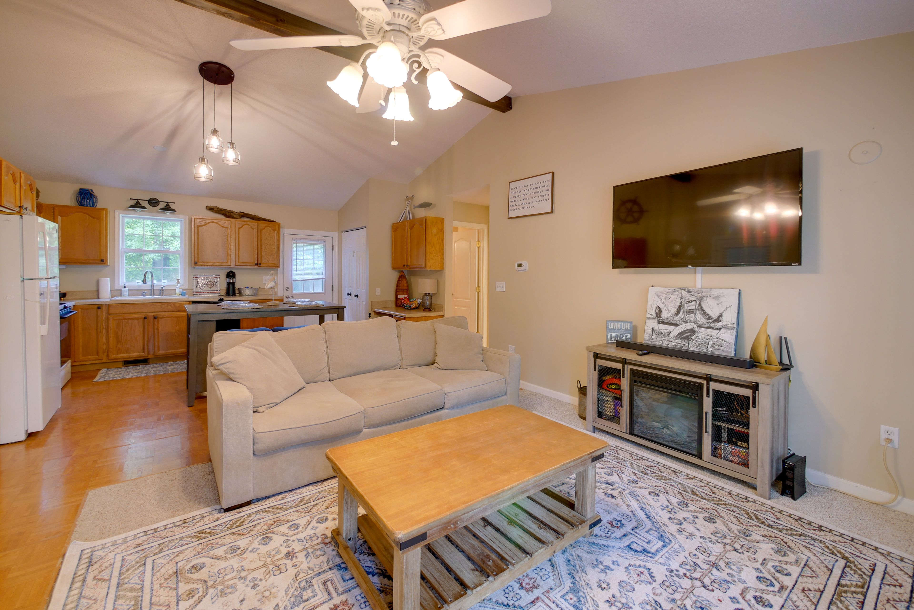 Interior | Open Floor Plan | Free WiFi