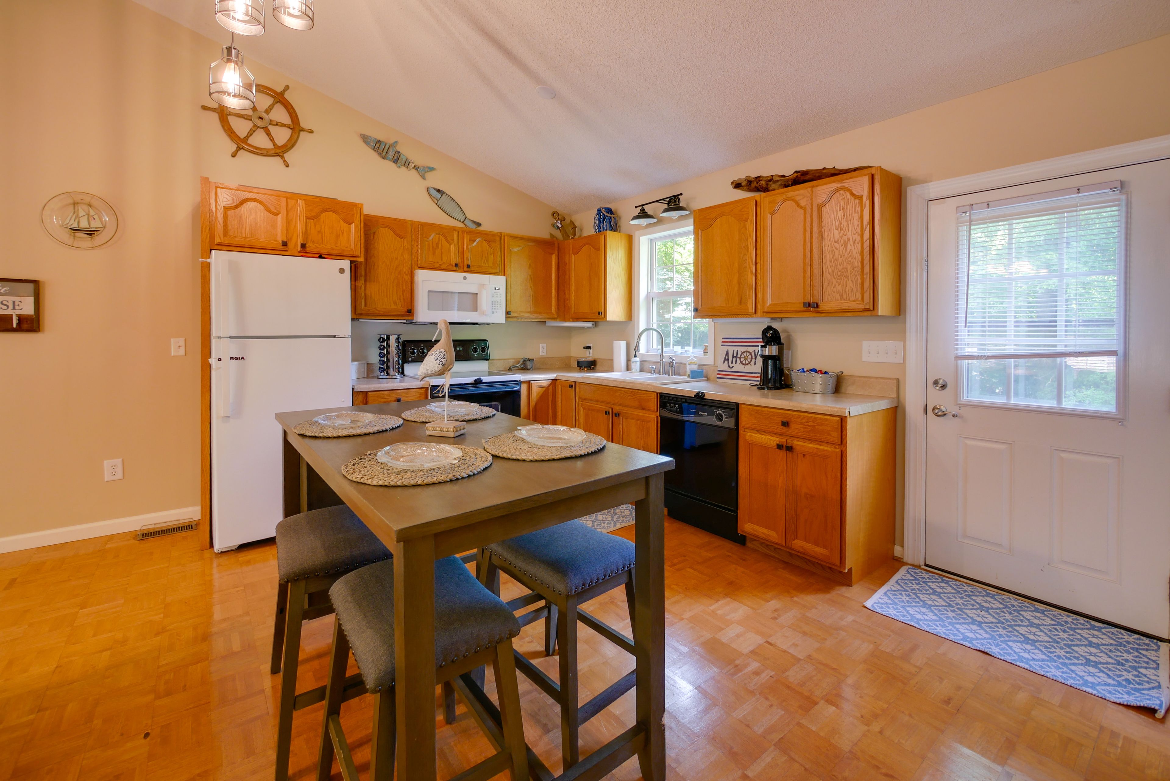 Milledgeville Vacation Rental | 2BR | 2BA | 1,100 Sq Ft
