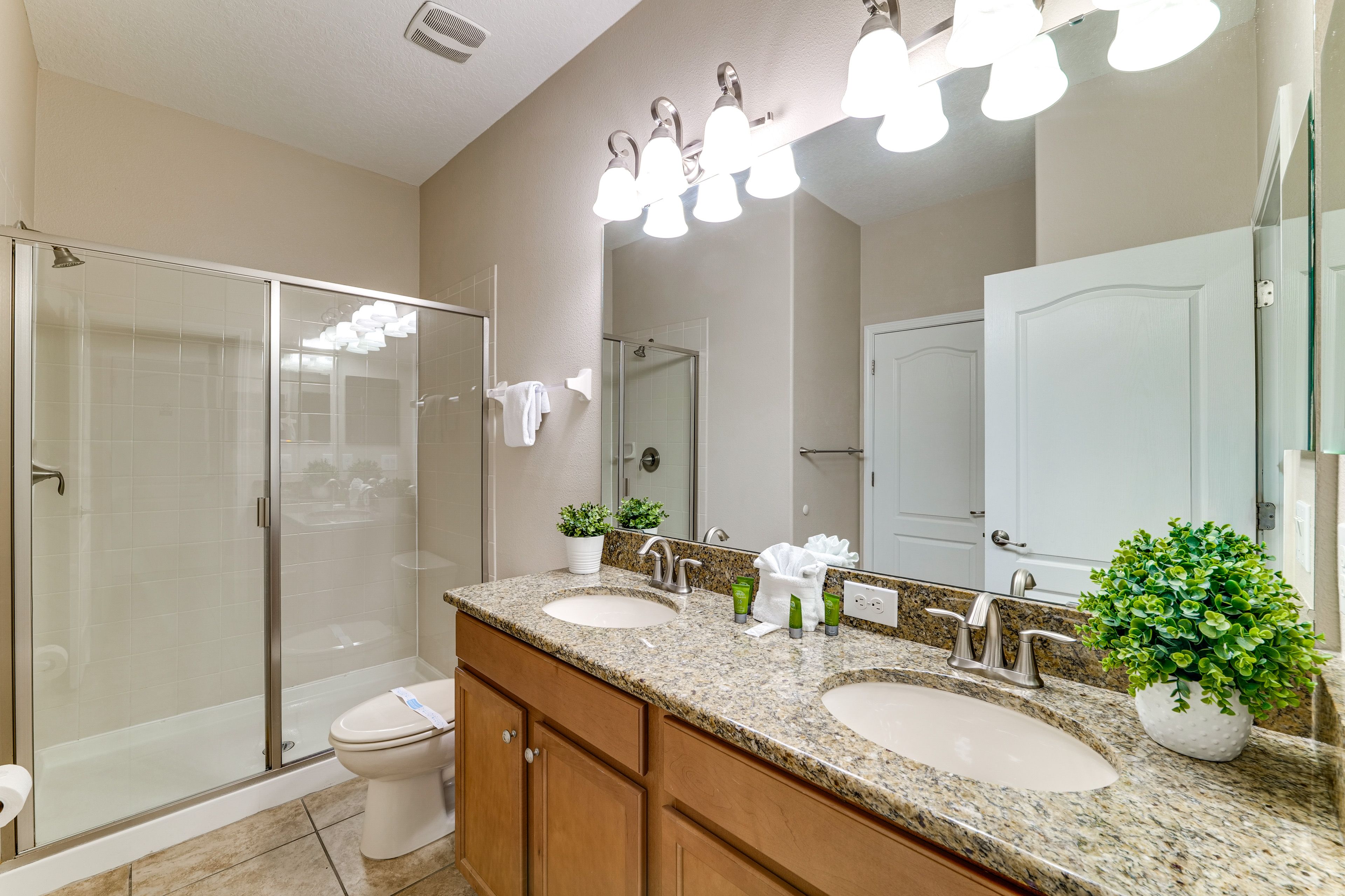 Full Bathroom