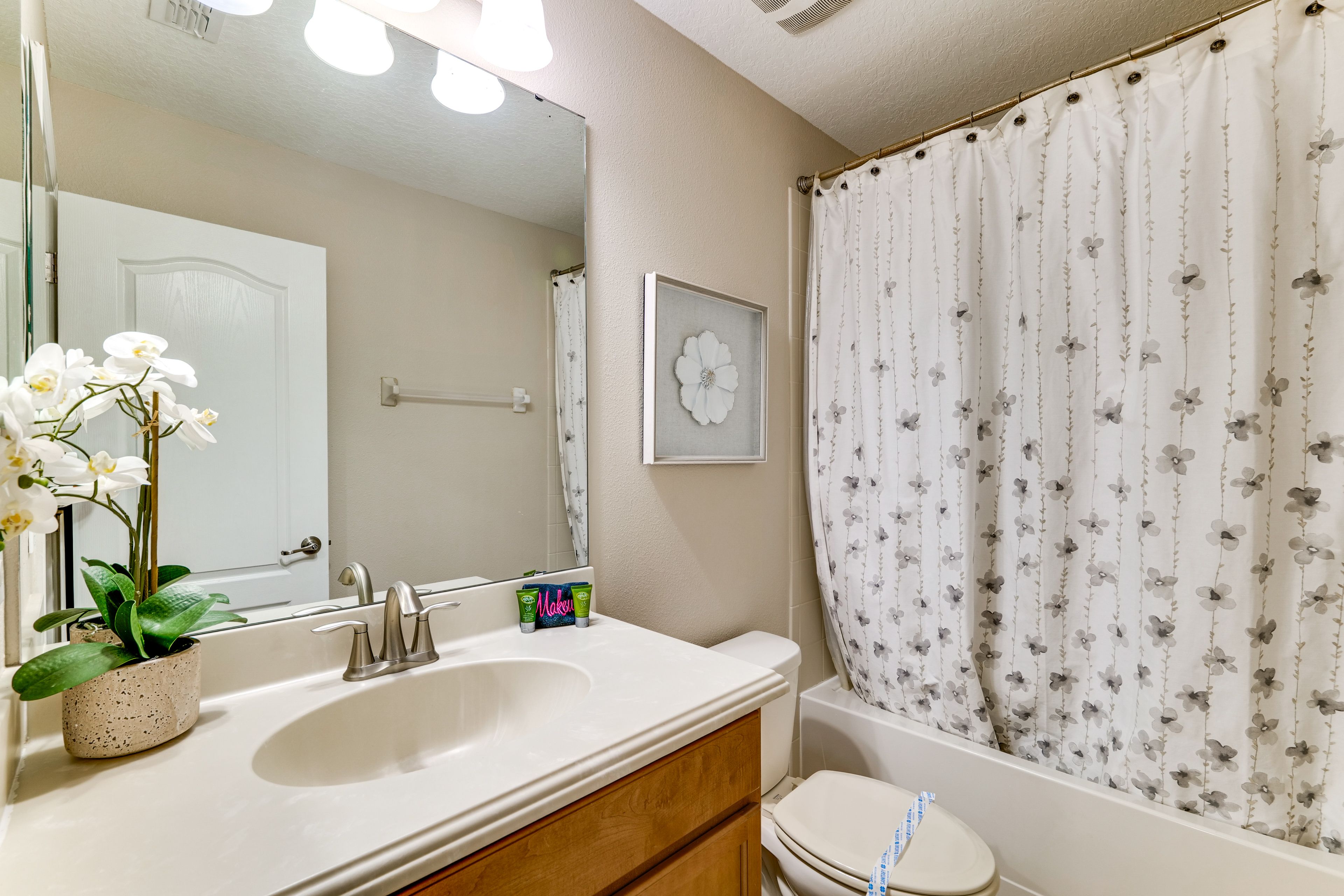 Full Bathroom