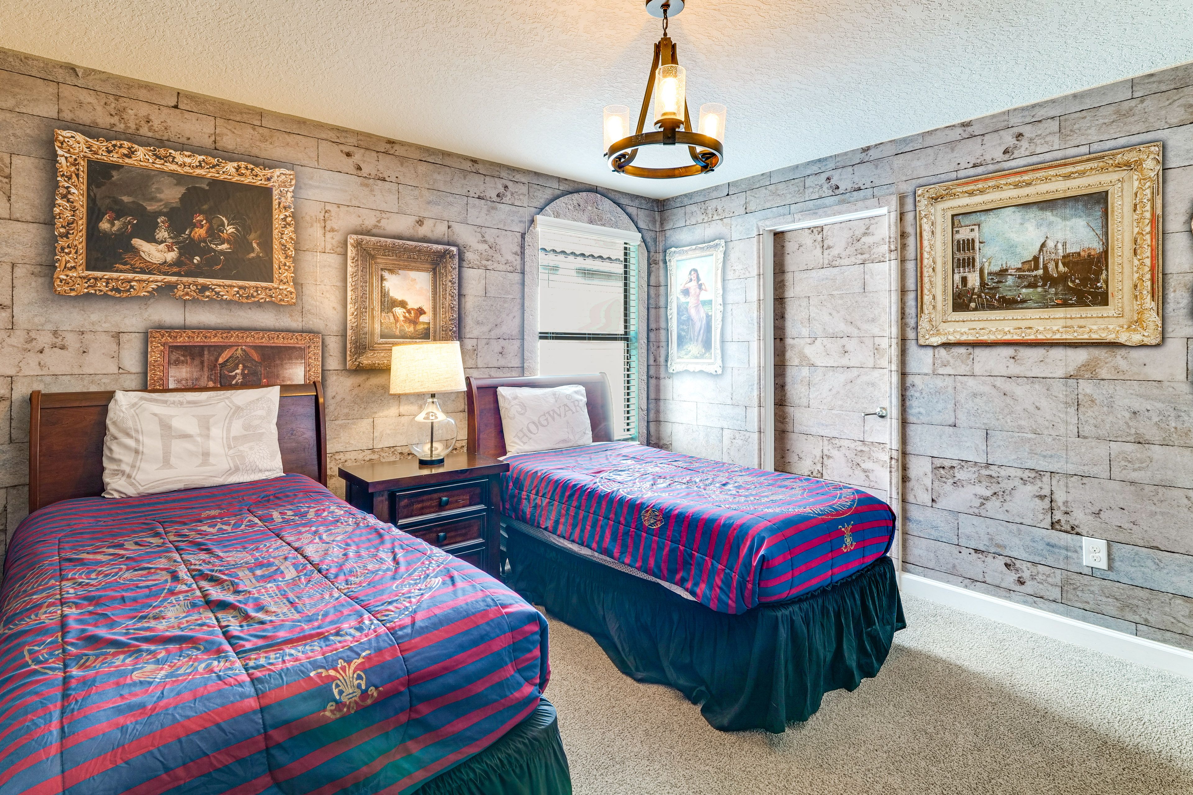 Bedroom 6 | 2 Twin Beds