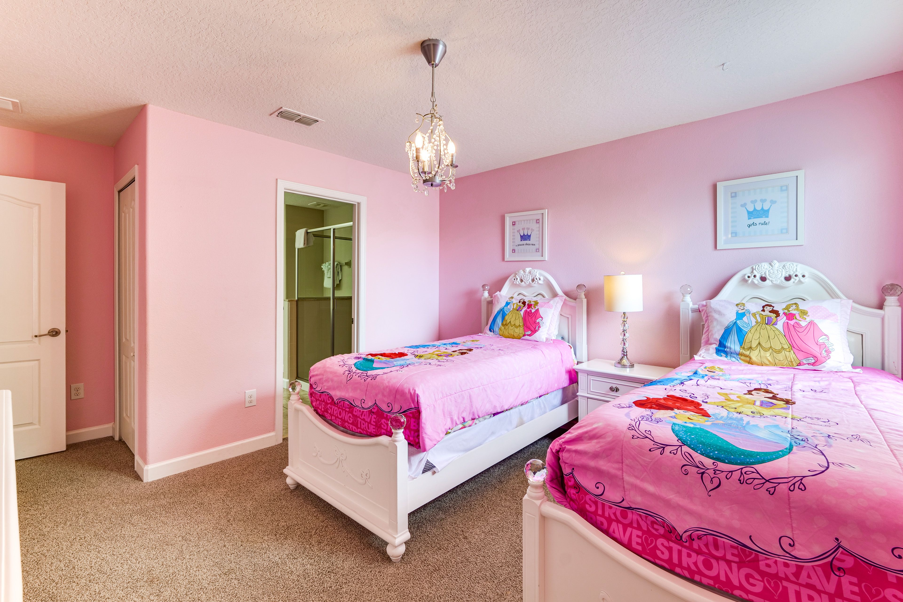 Bedroom 7 | 2 Twin Beds