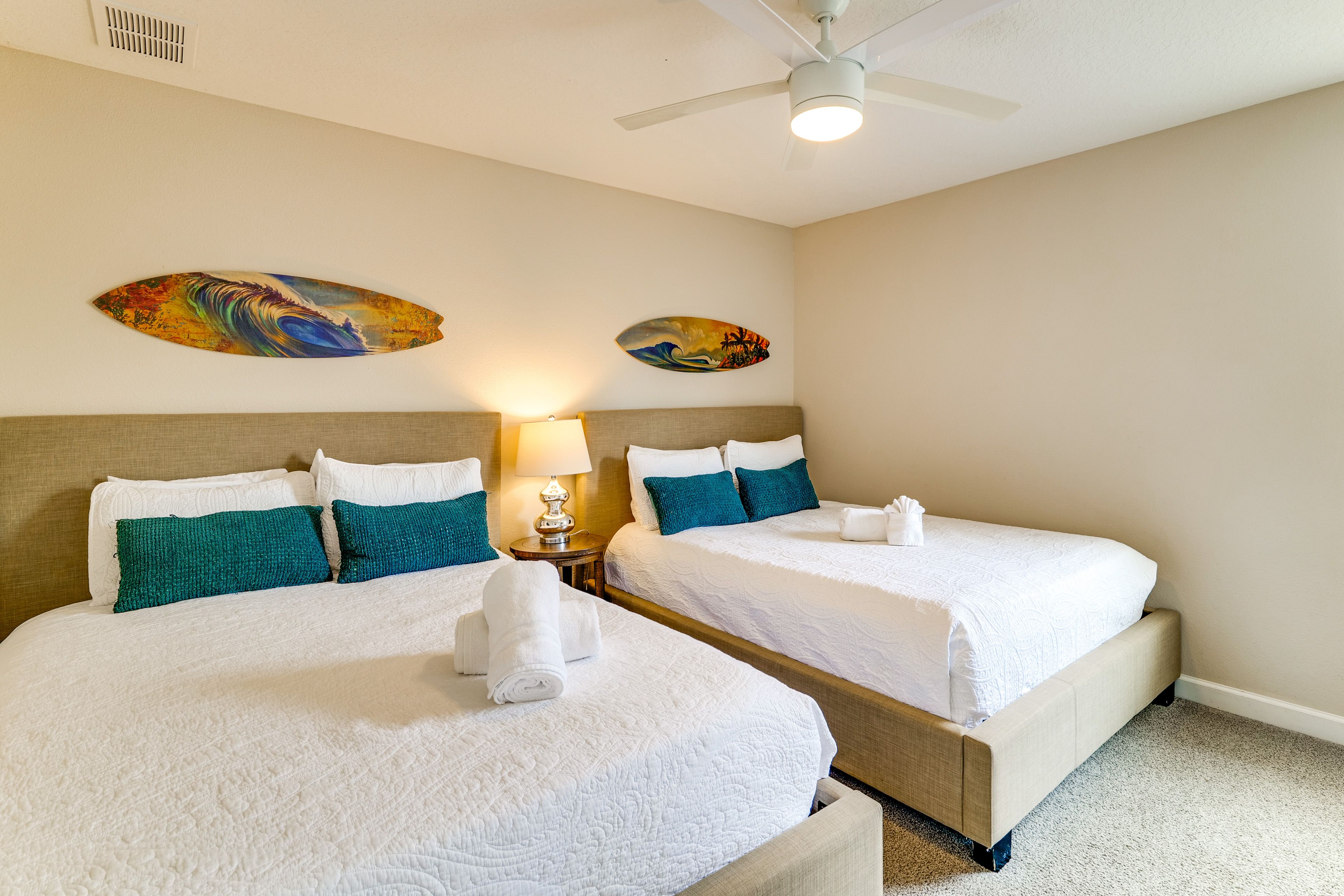 Bedroom 8 | 2 Queen Beds