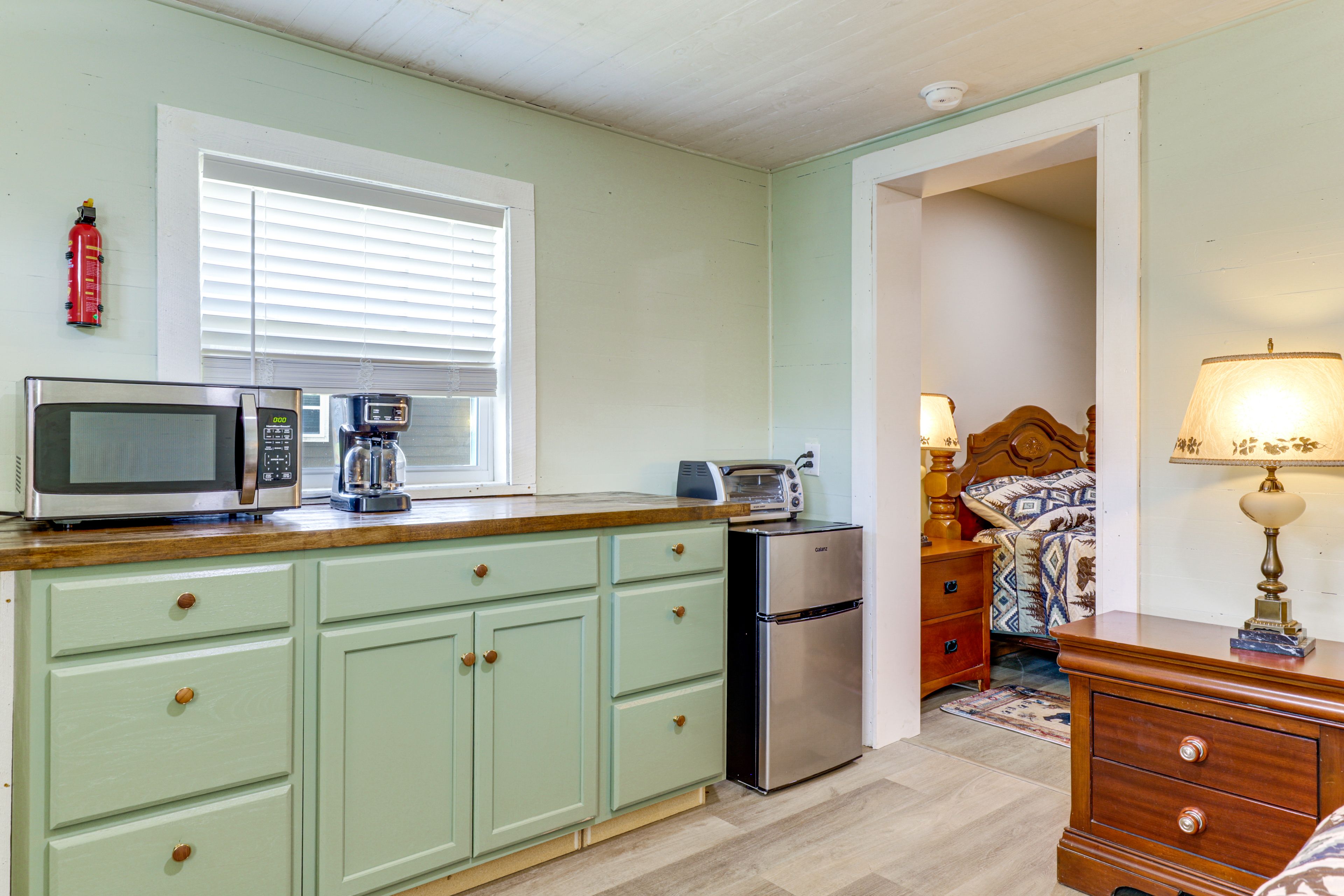Kitchenette