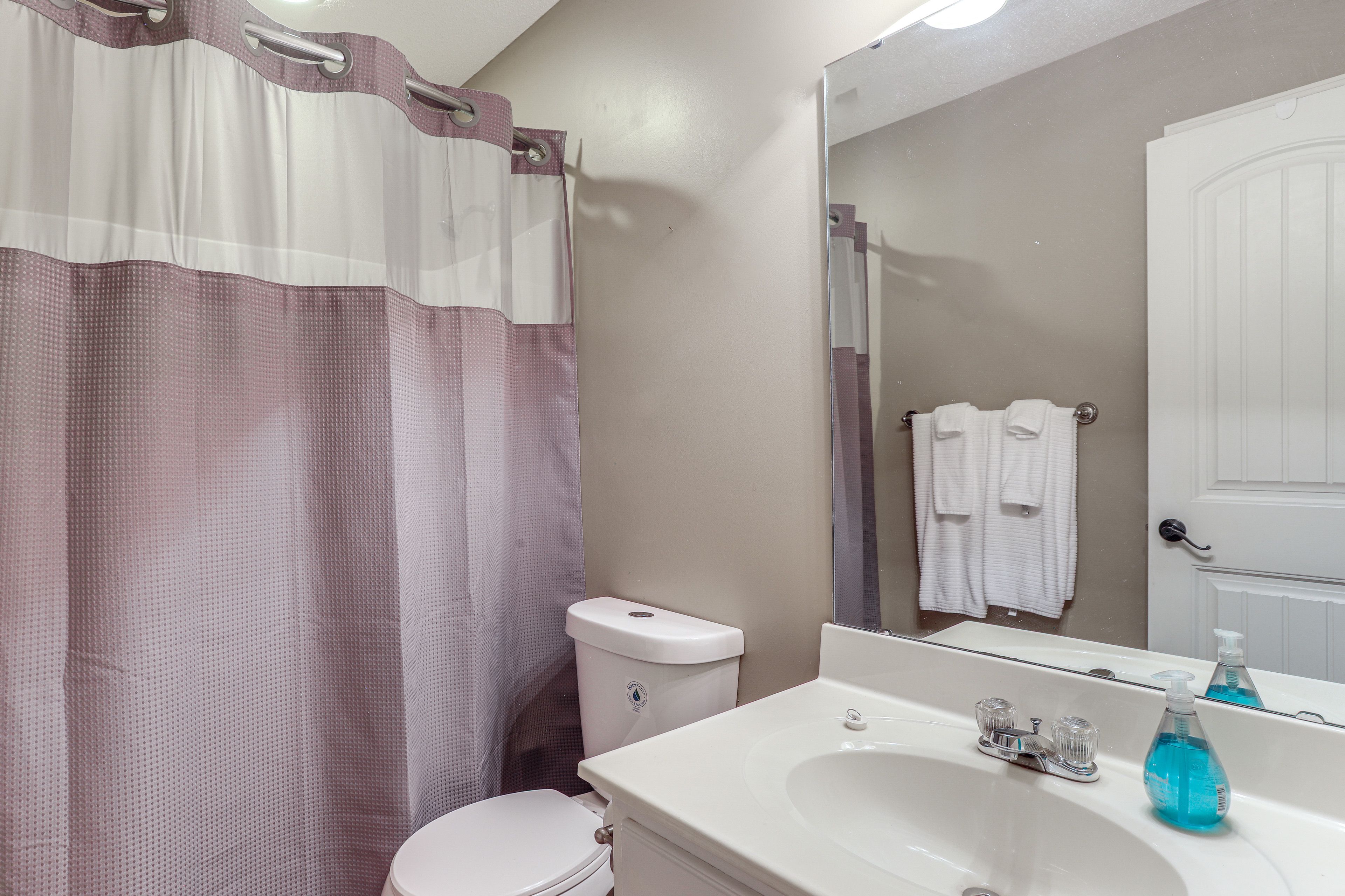 Full Bathroom