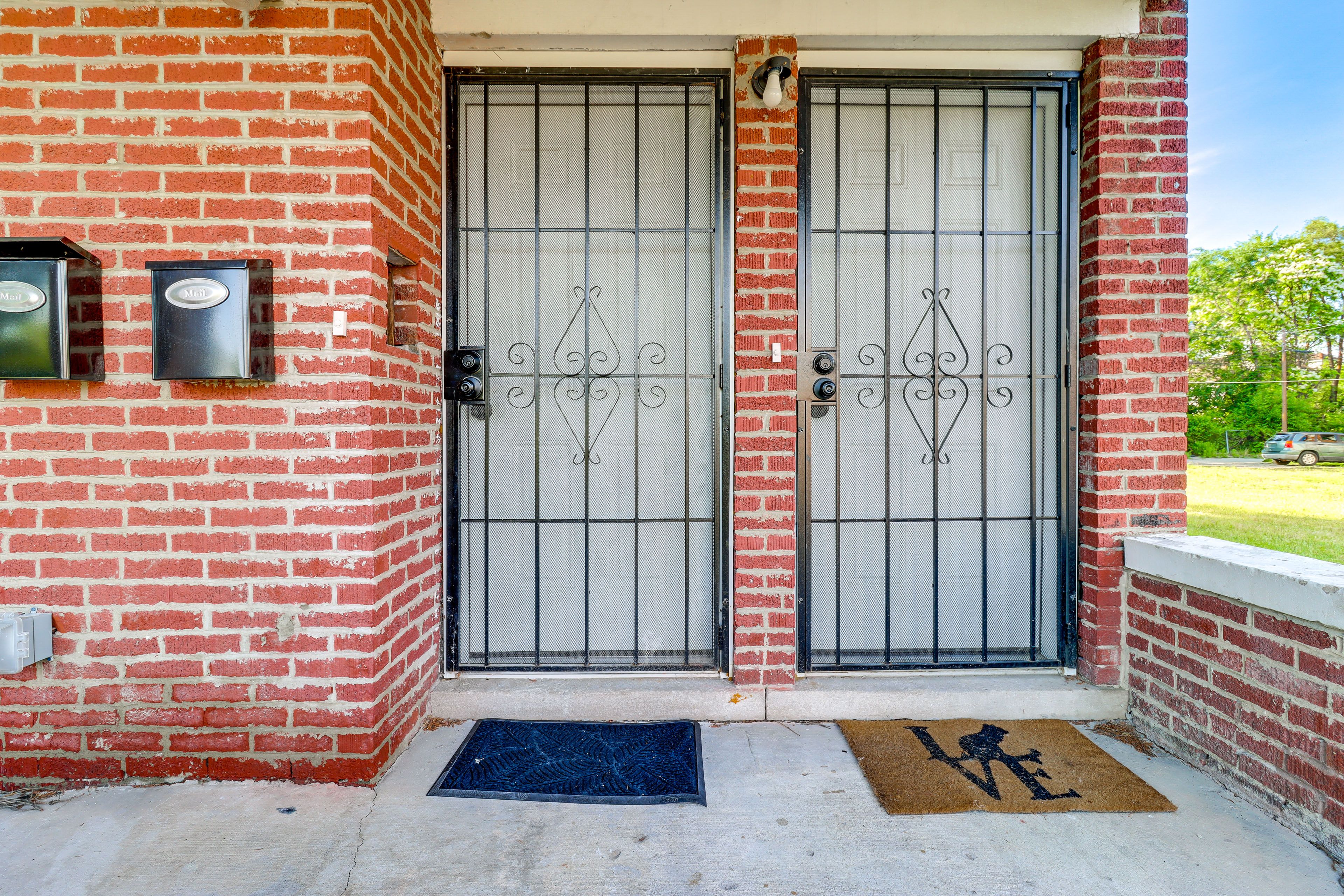 Duplex Entrance | Stairs Required