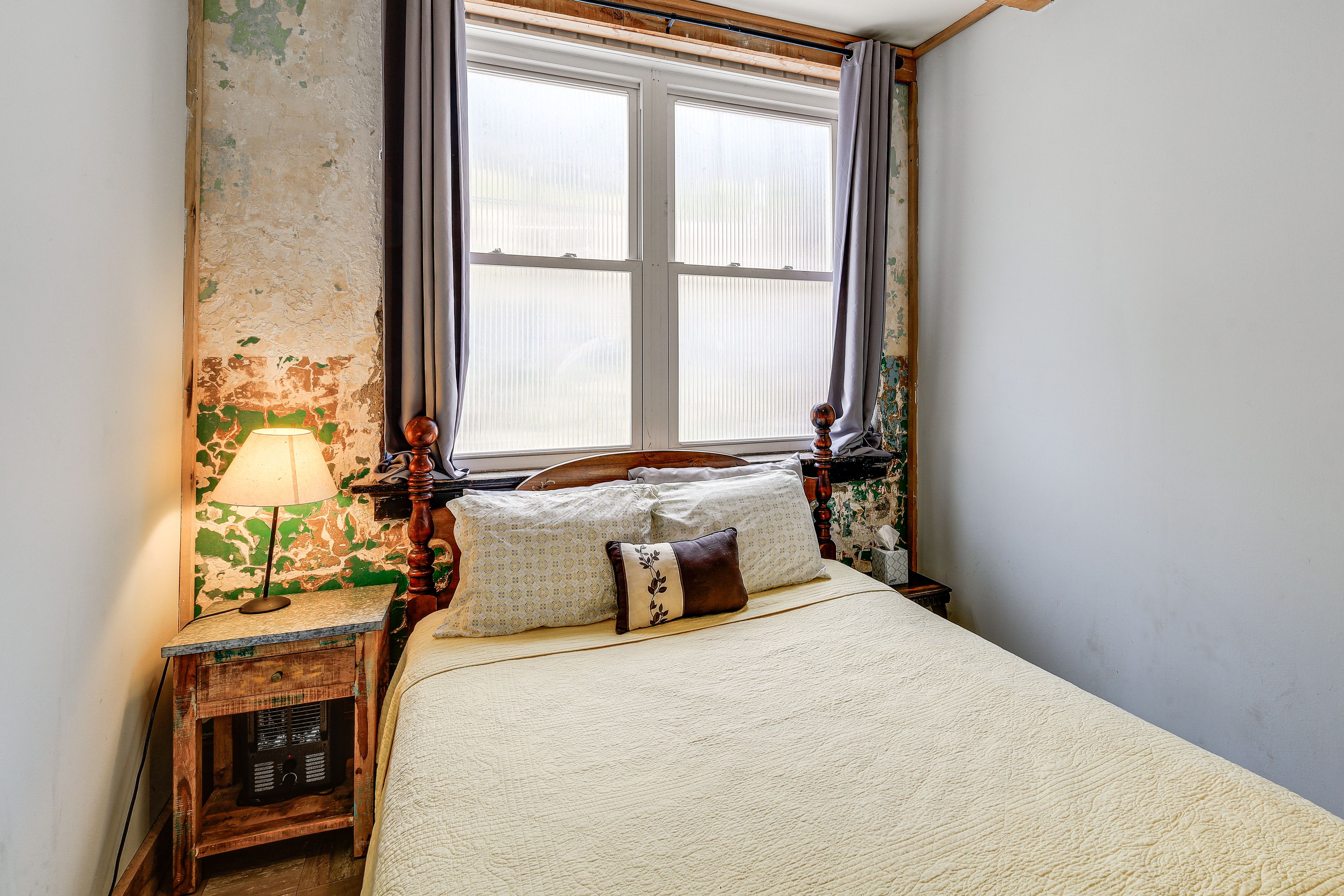 Suite 2 | Bedroom 3 | Queen Bed