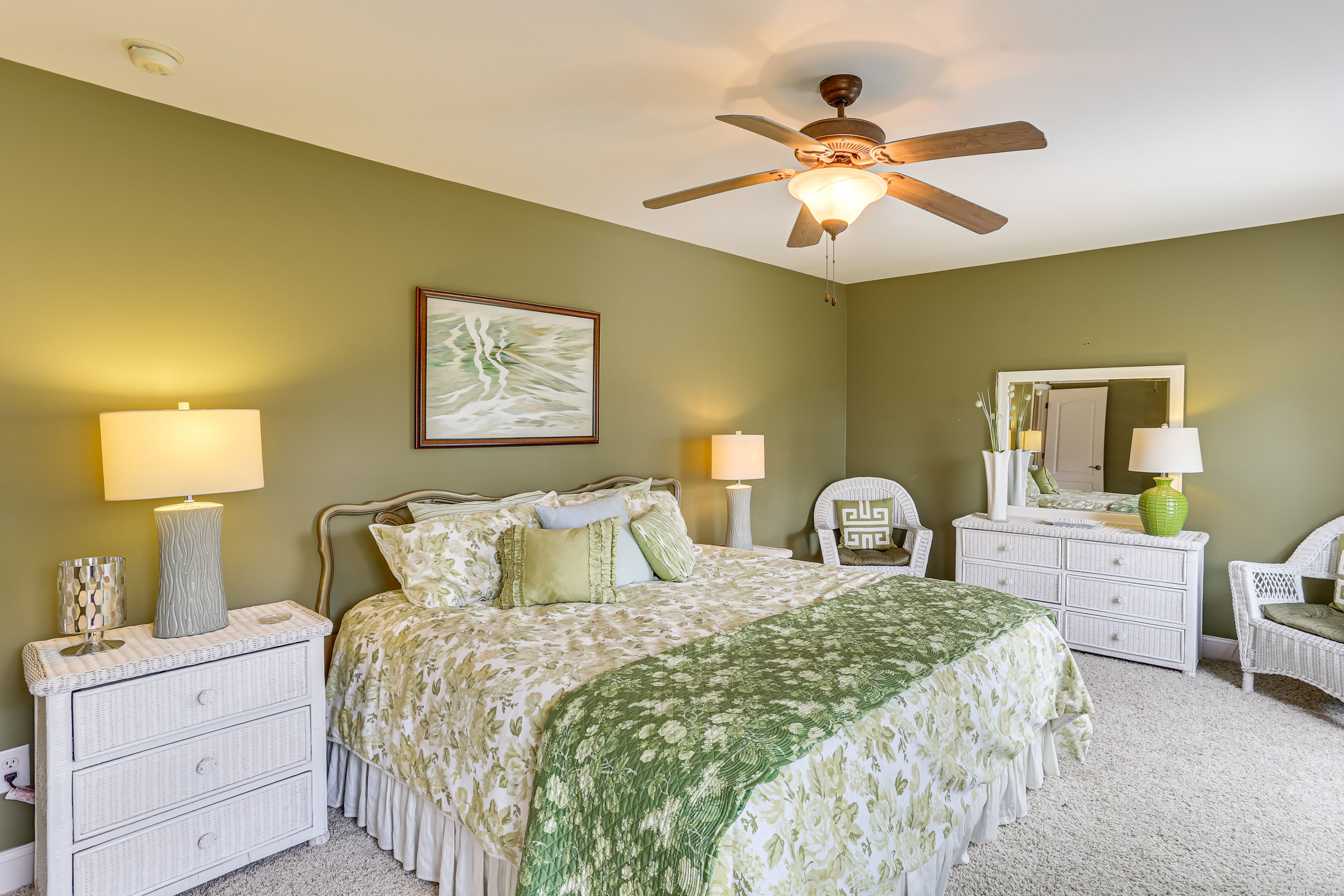 Bedroom 2 | King Bed