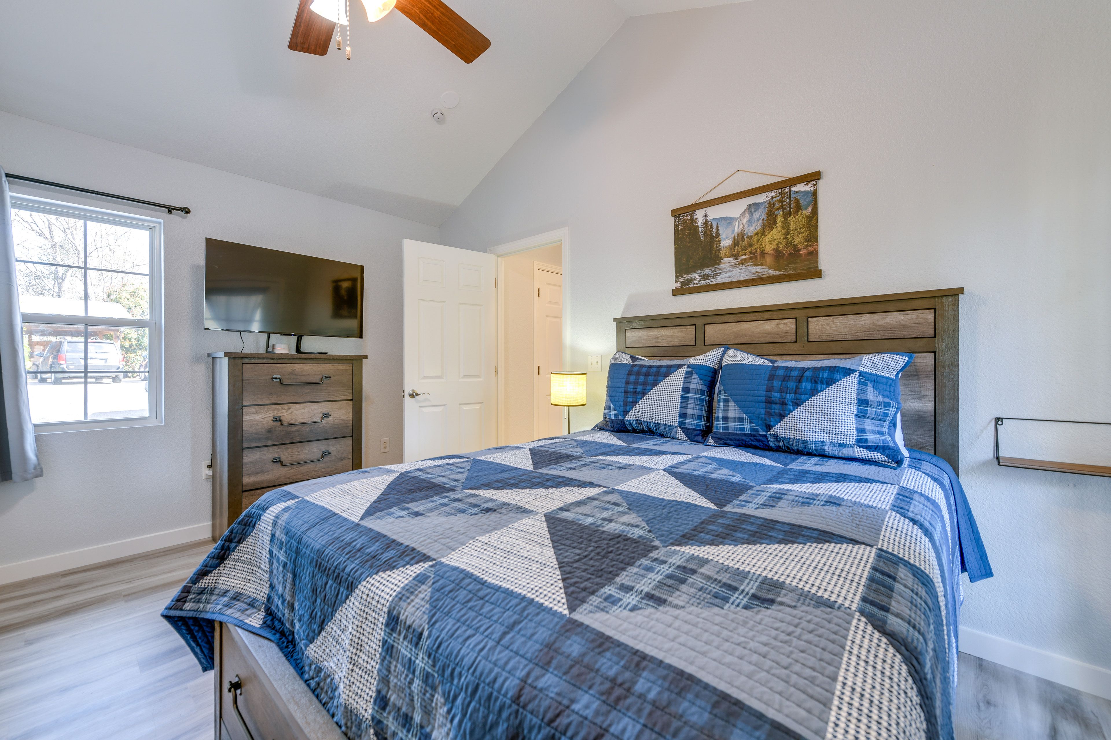 Lodge A | Bedroom 4 | Queen Bed | Main Floor