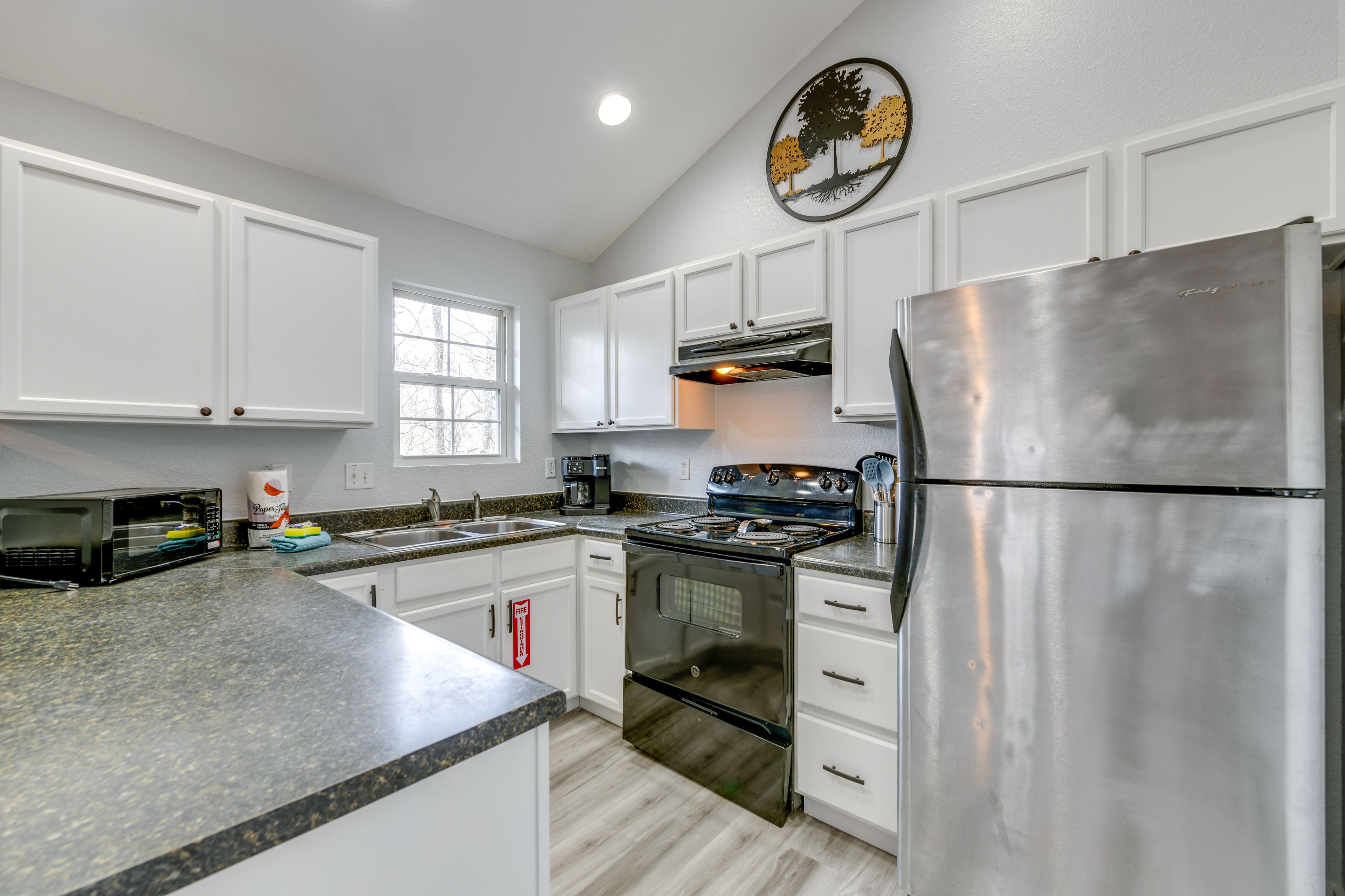 Lodge A | Kitchen | Main Floor