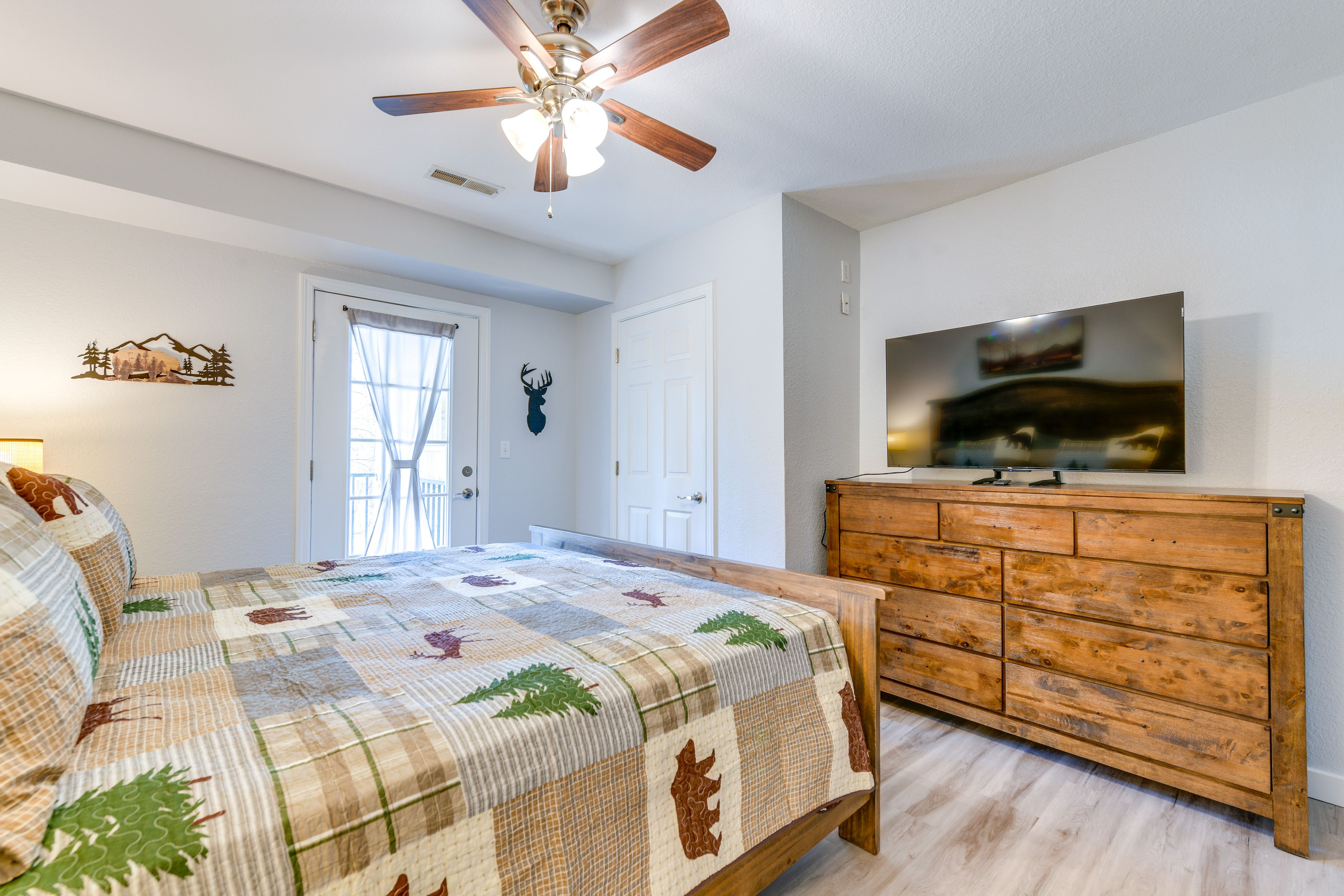Lodge A | Bedroom 5 | King Bed | Lower Floor