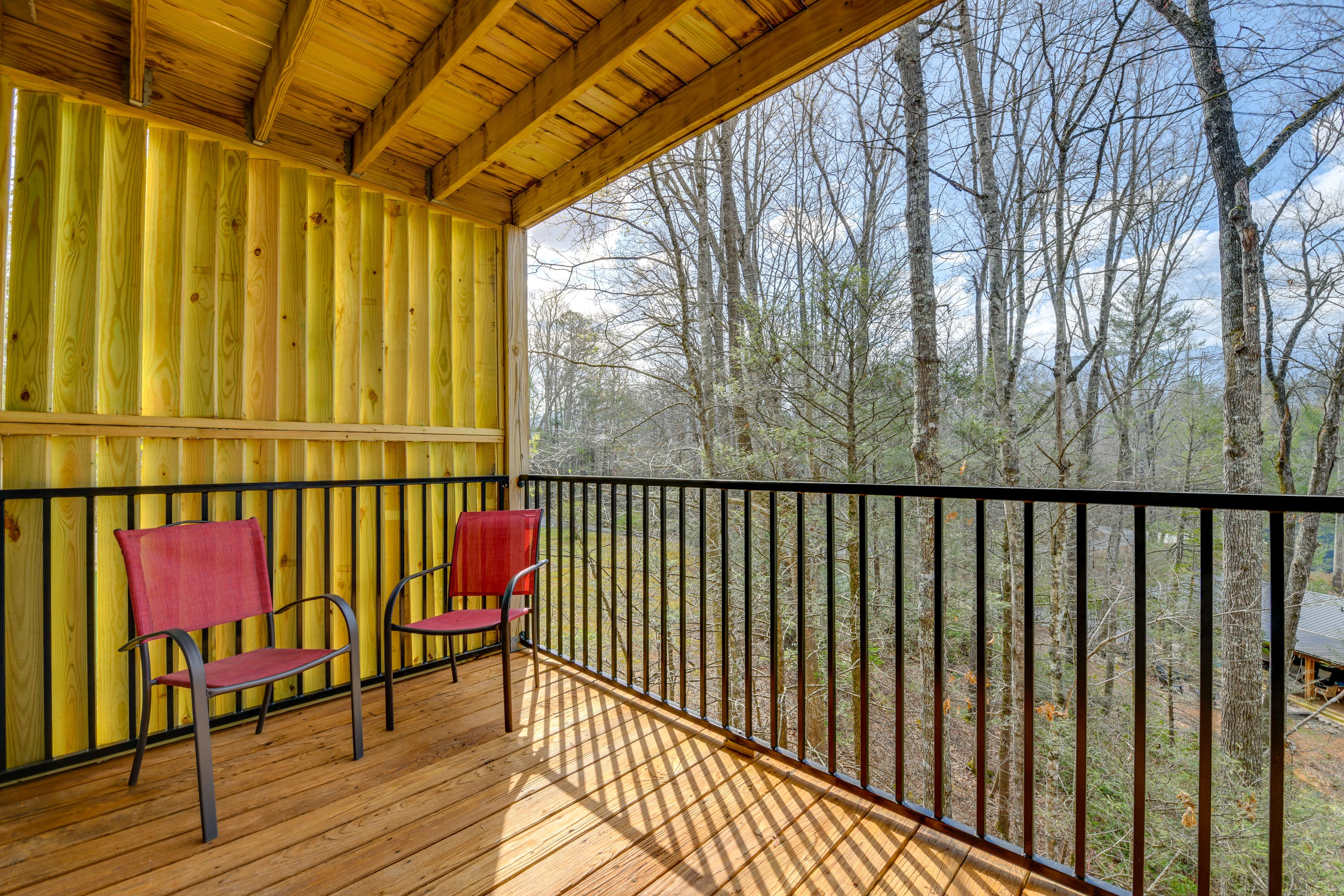 Lodge A | Private Balcony