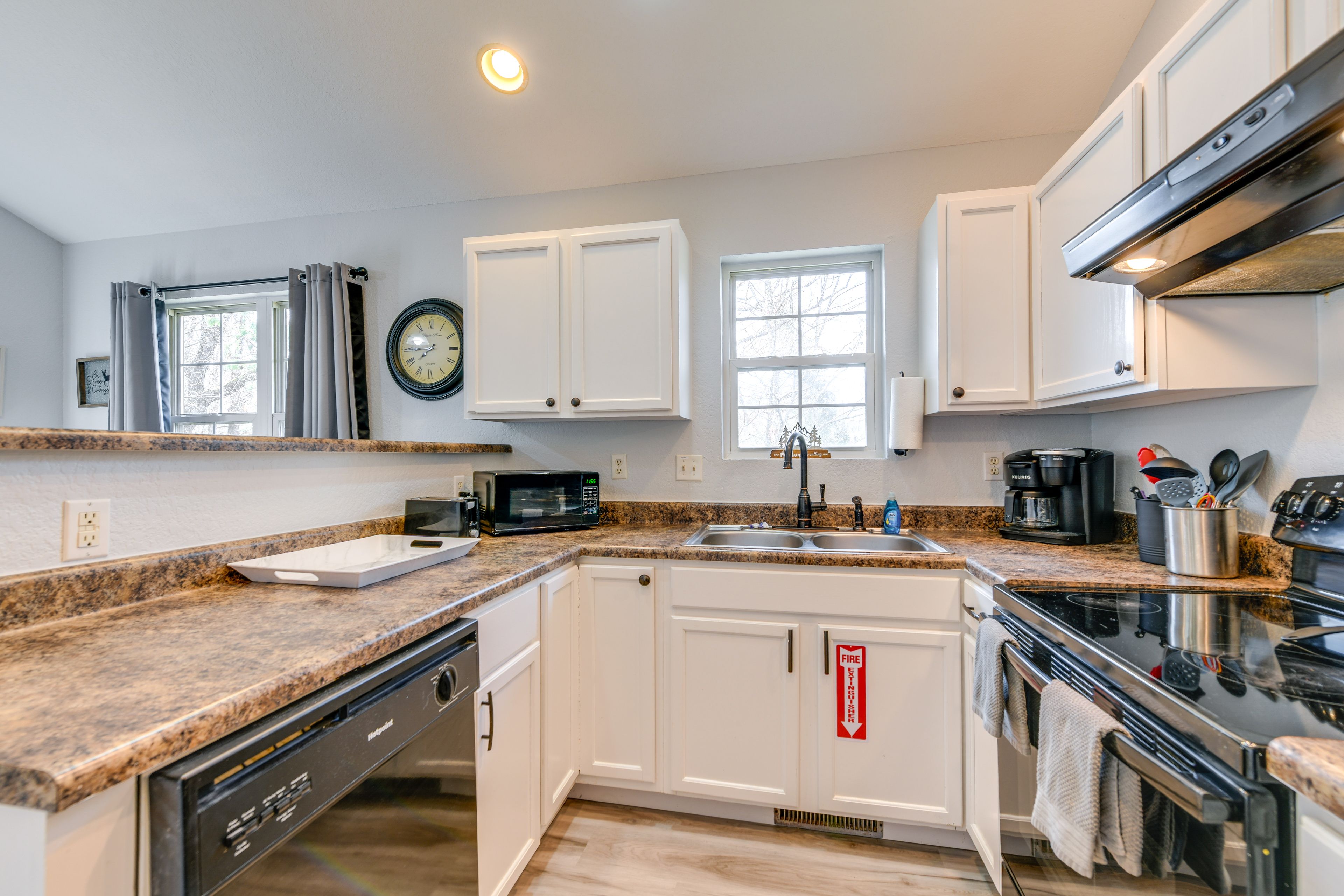 Unit 1 | Kitchen | Main Level
