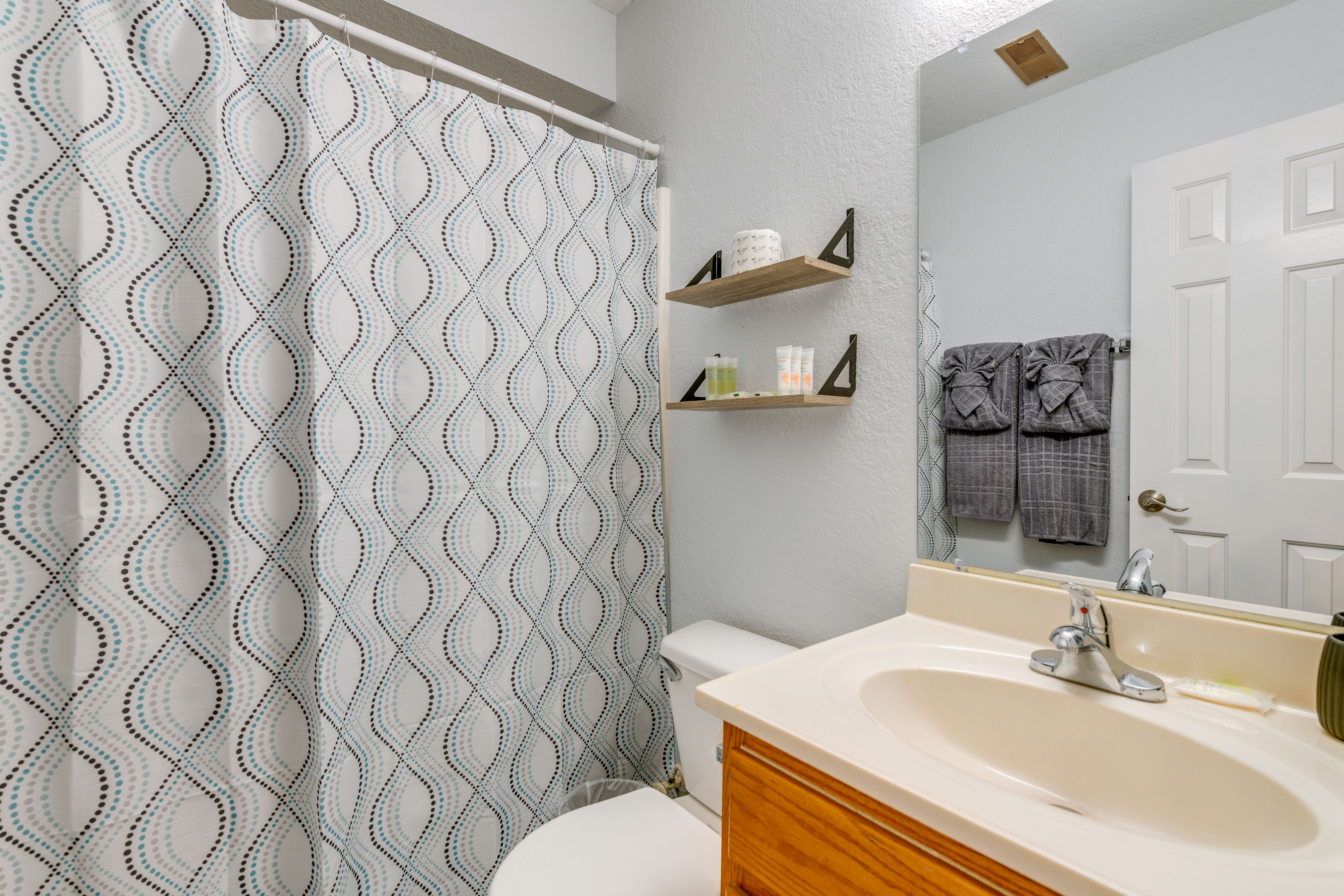 Full Bathroom | Lower Level | Unit 1