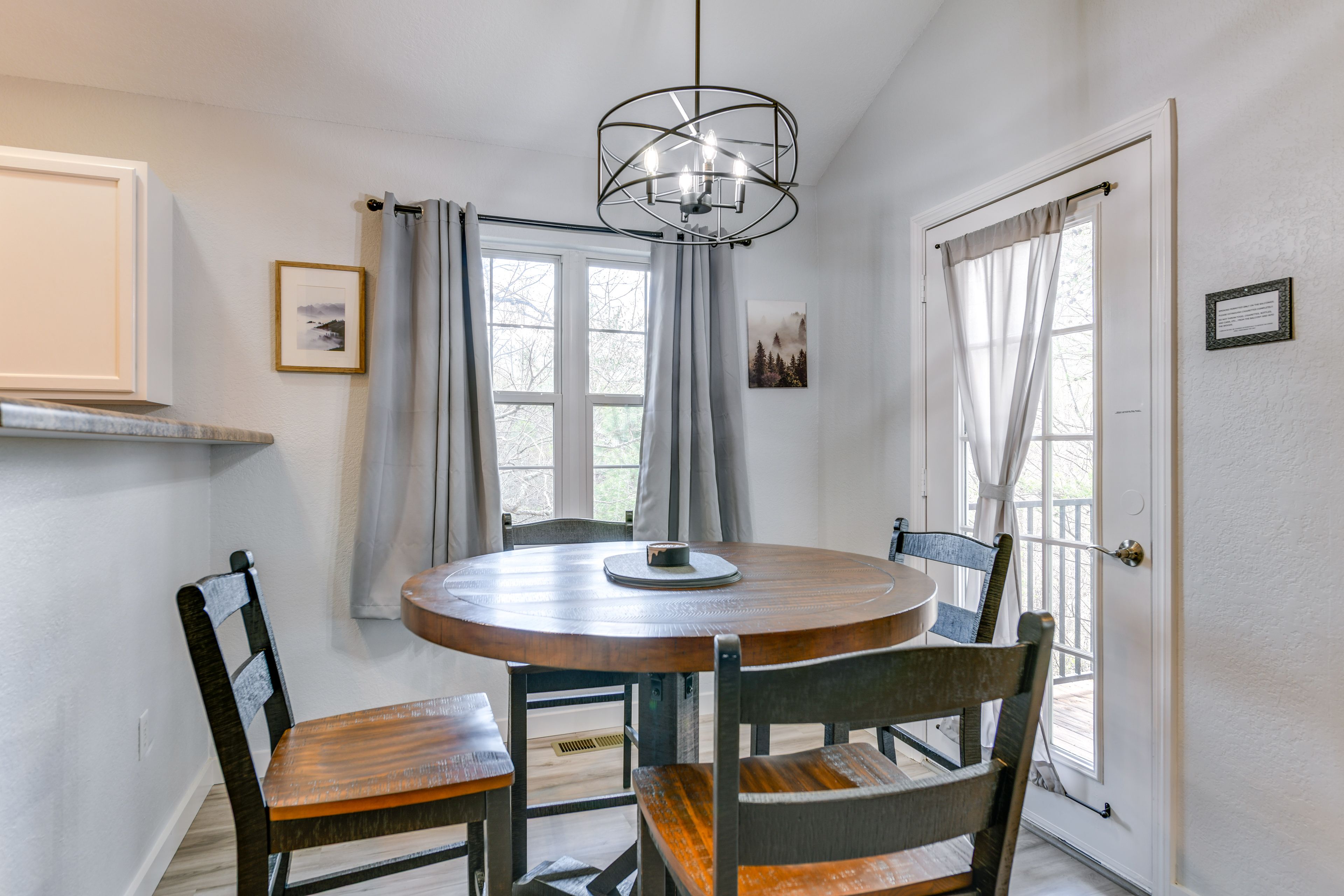 Unit 2 | Dining Table | Main Level