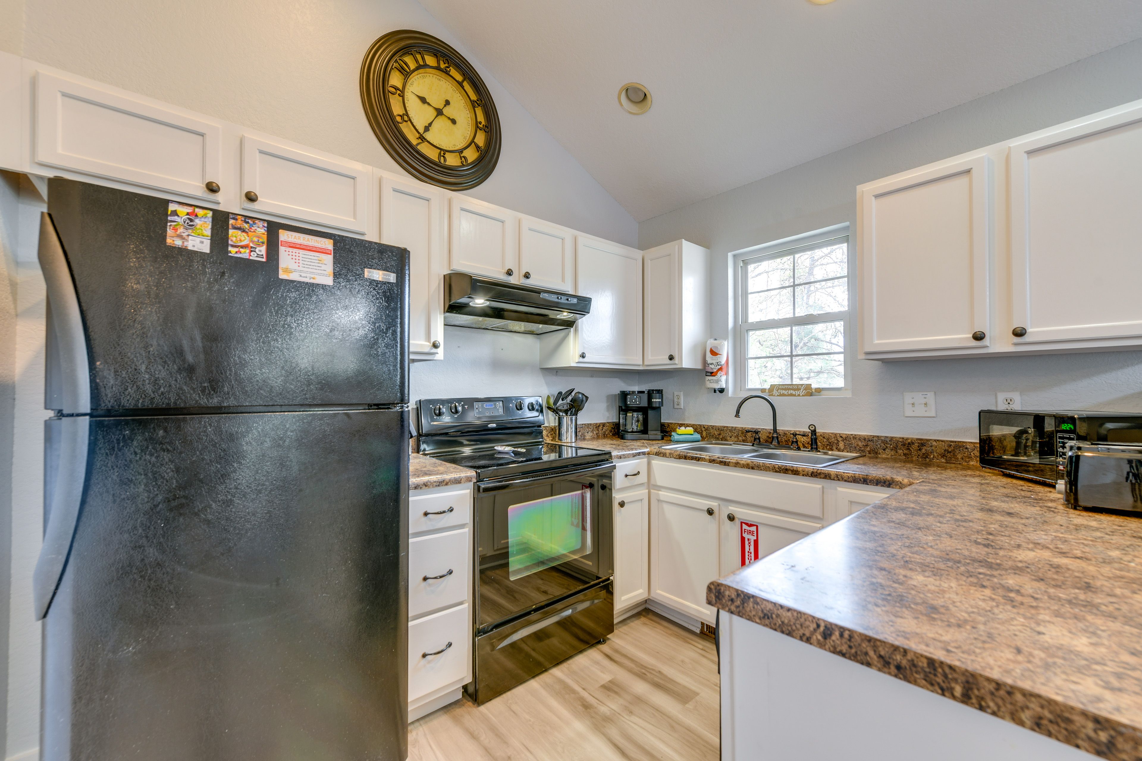 Unit 2 | Kitchen | Main Level