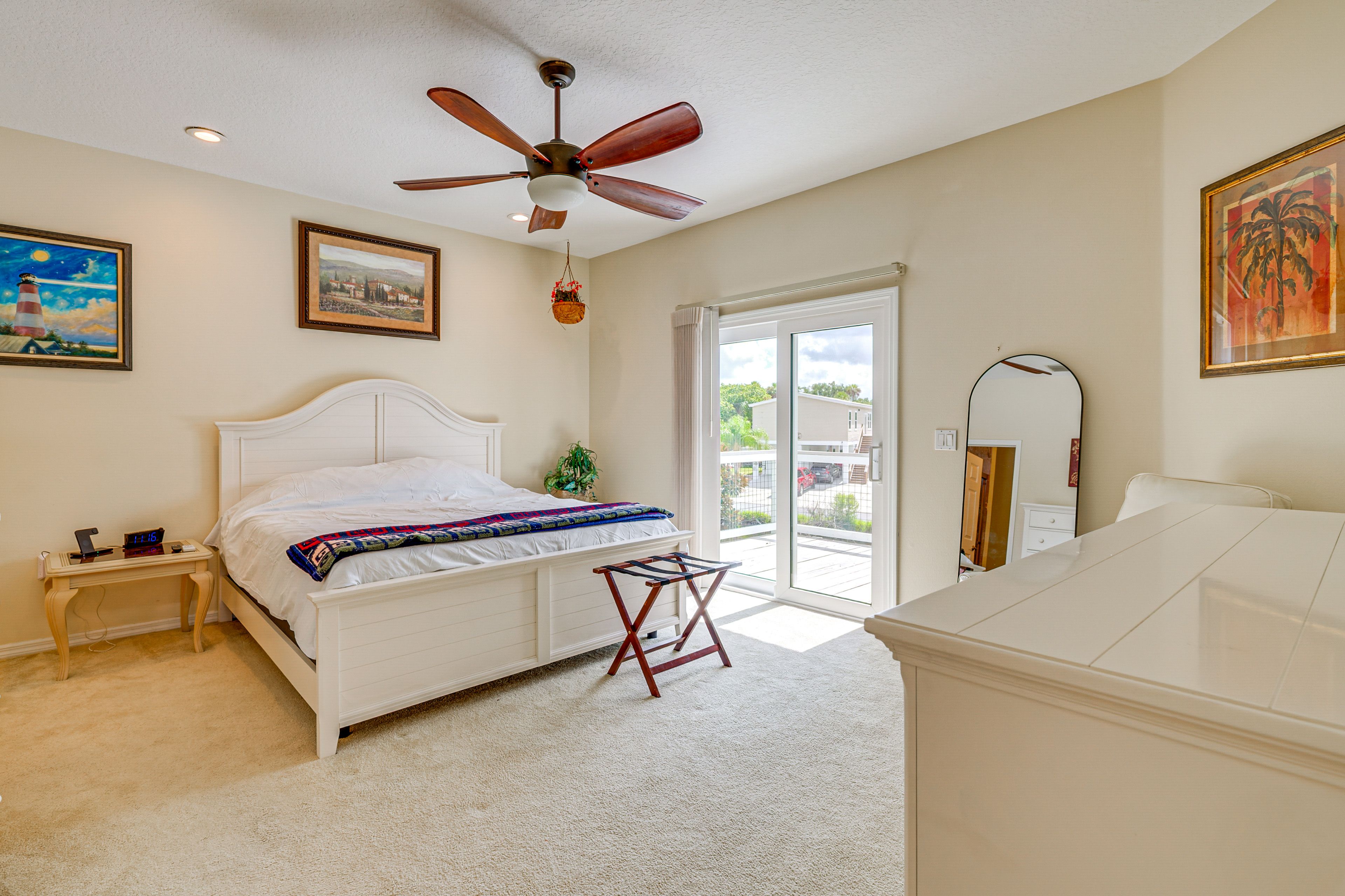Bedroom 1 | King Bed | Main Level