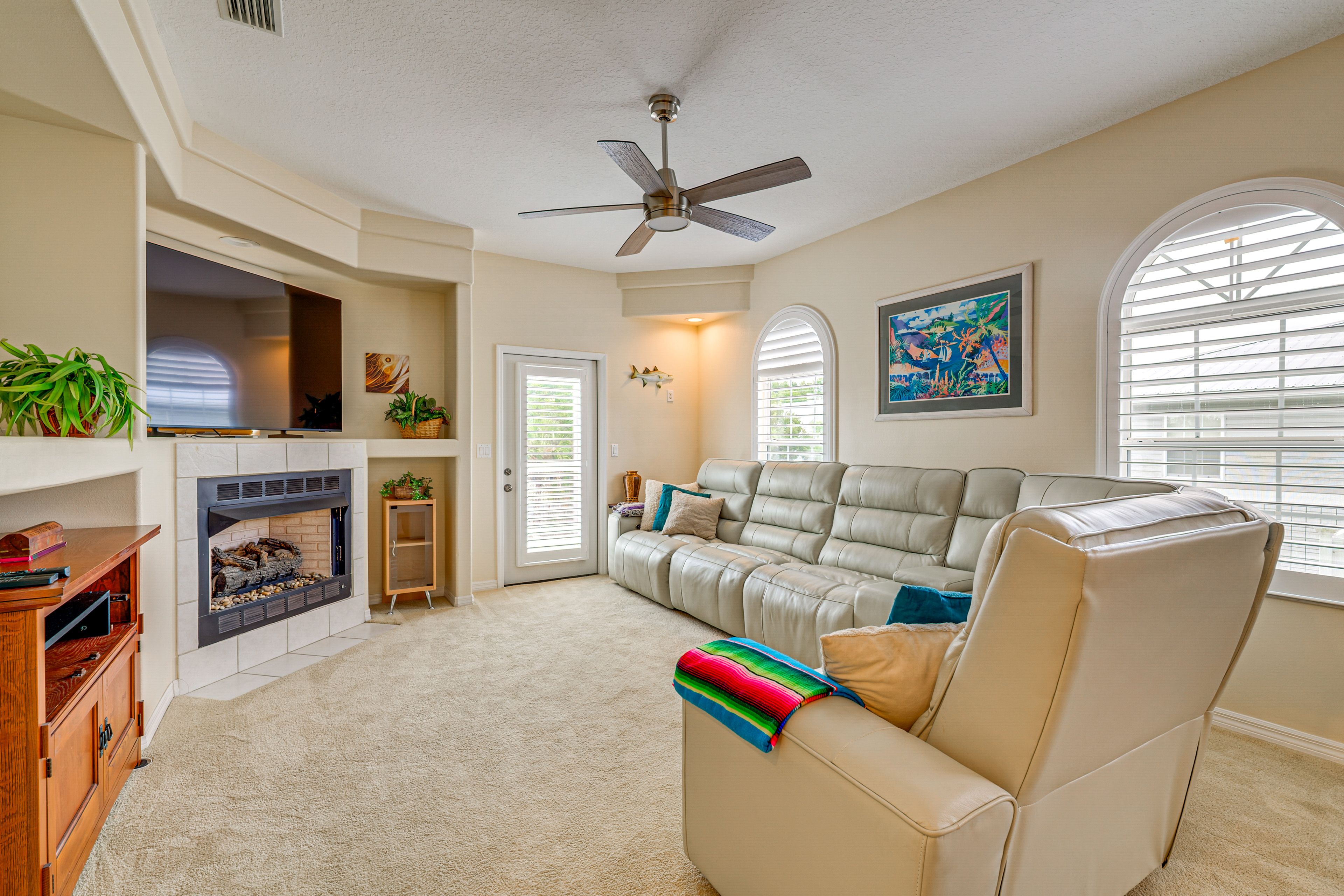 Living Room | Main Level
