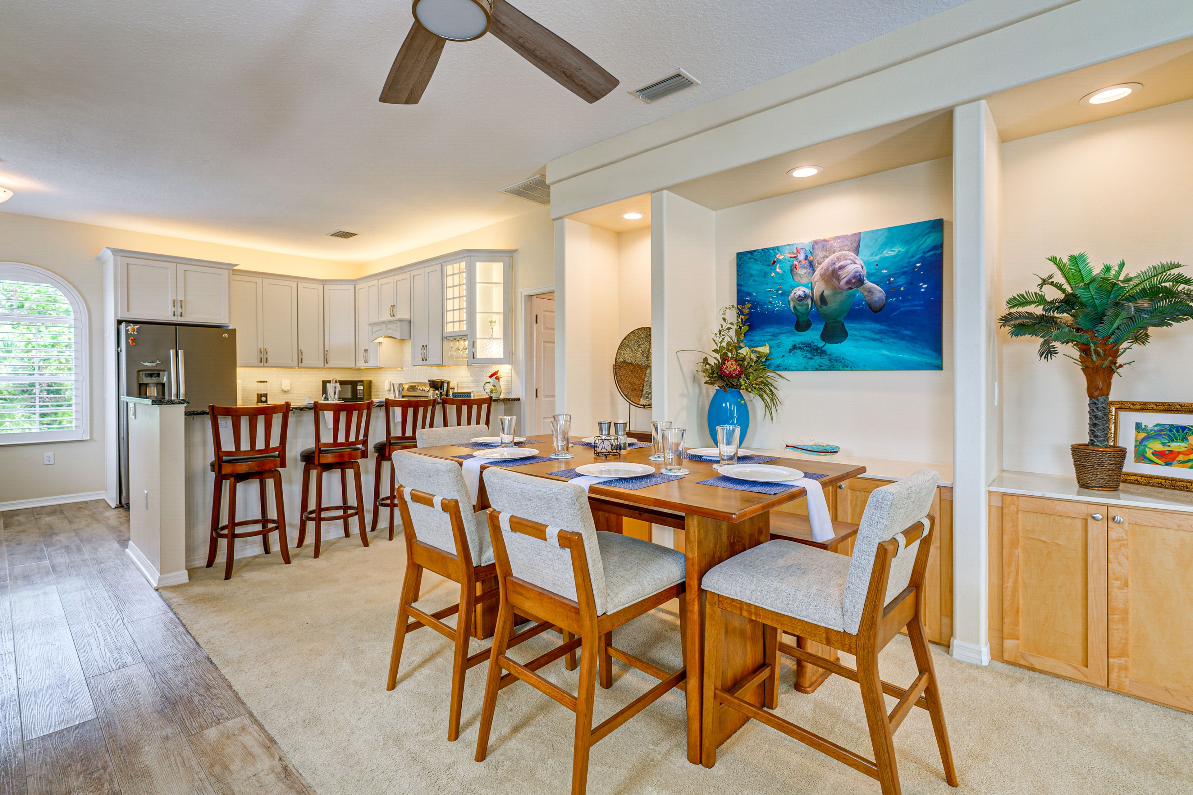 Dining Area | Main Level