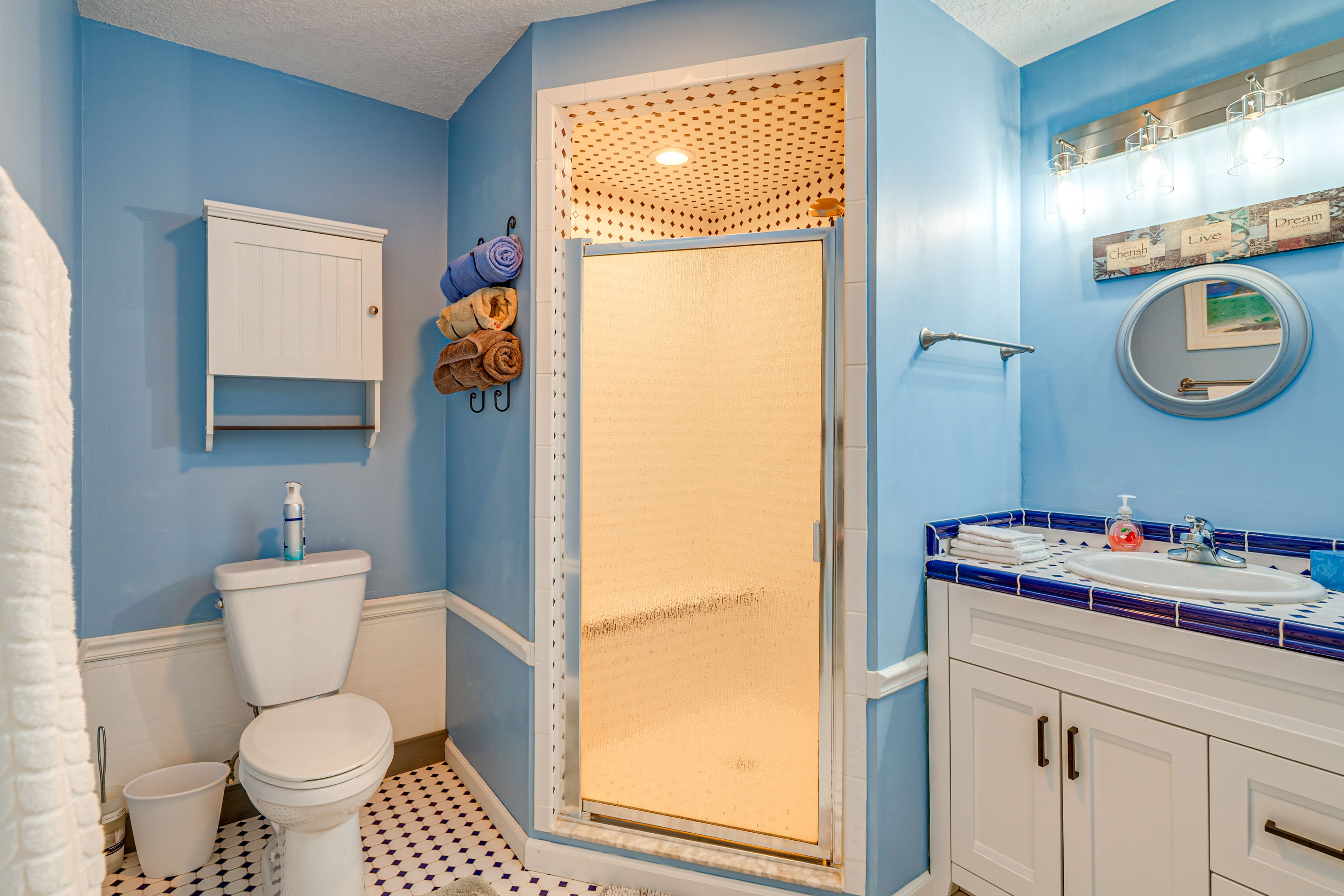 Full Bathroom | Lower Level