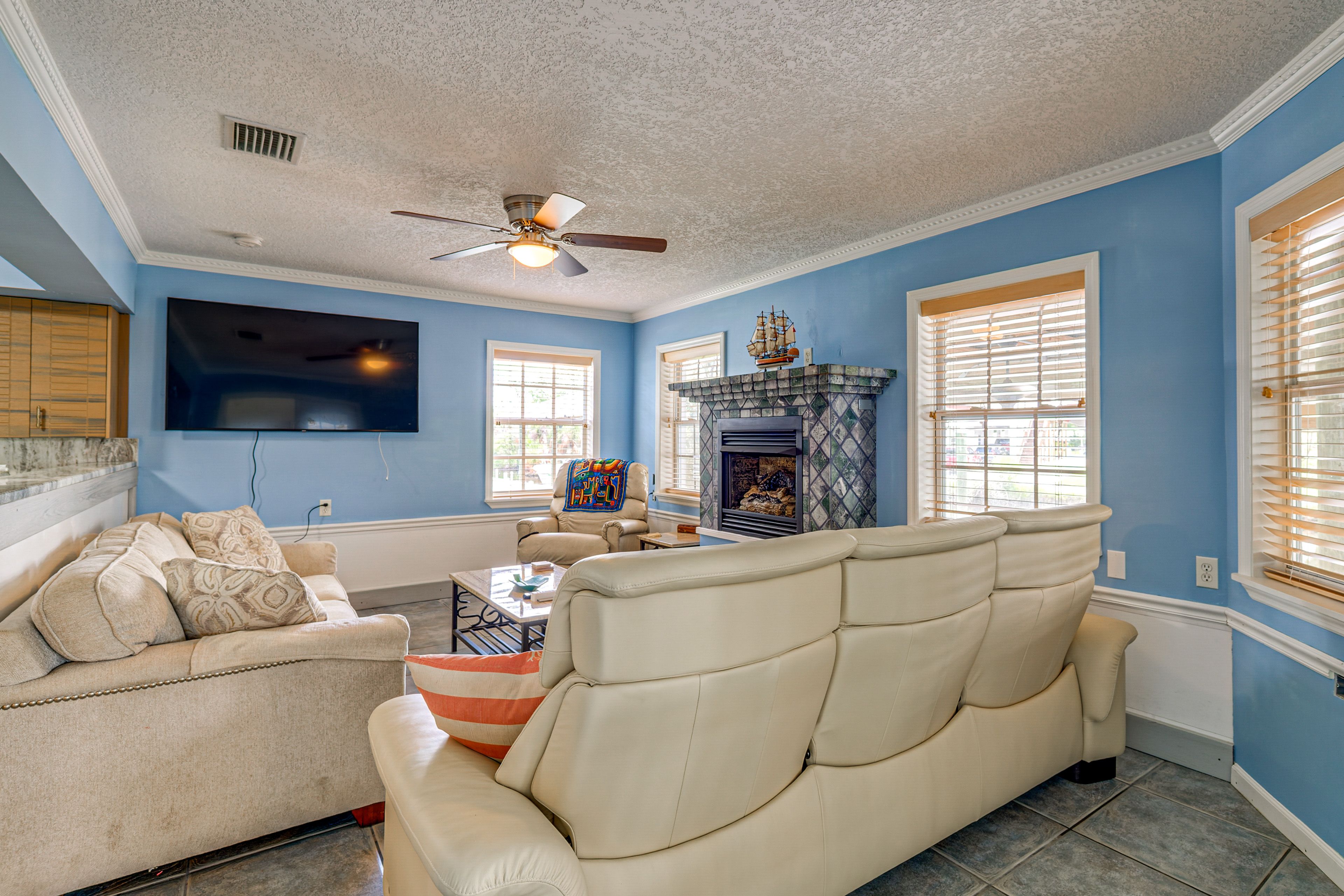 Family Room | Lower Level