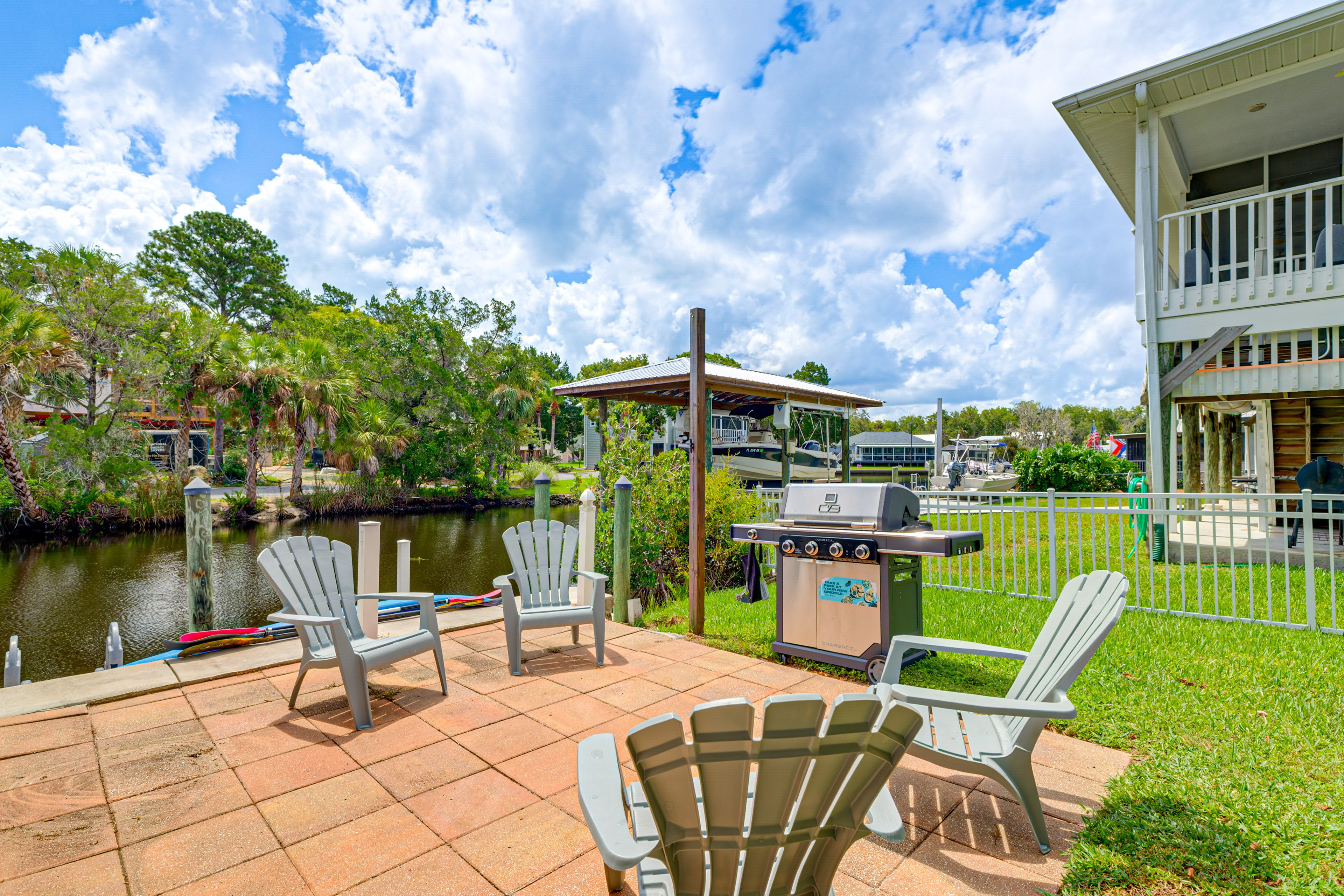 Homosassa Vacation Rental | 4BR | 4BA | 1,344 Sq Ft