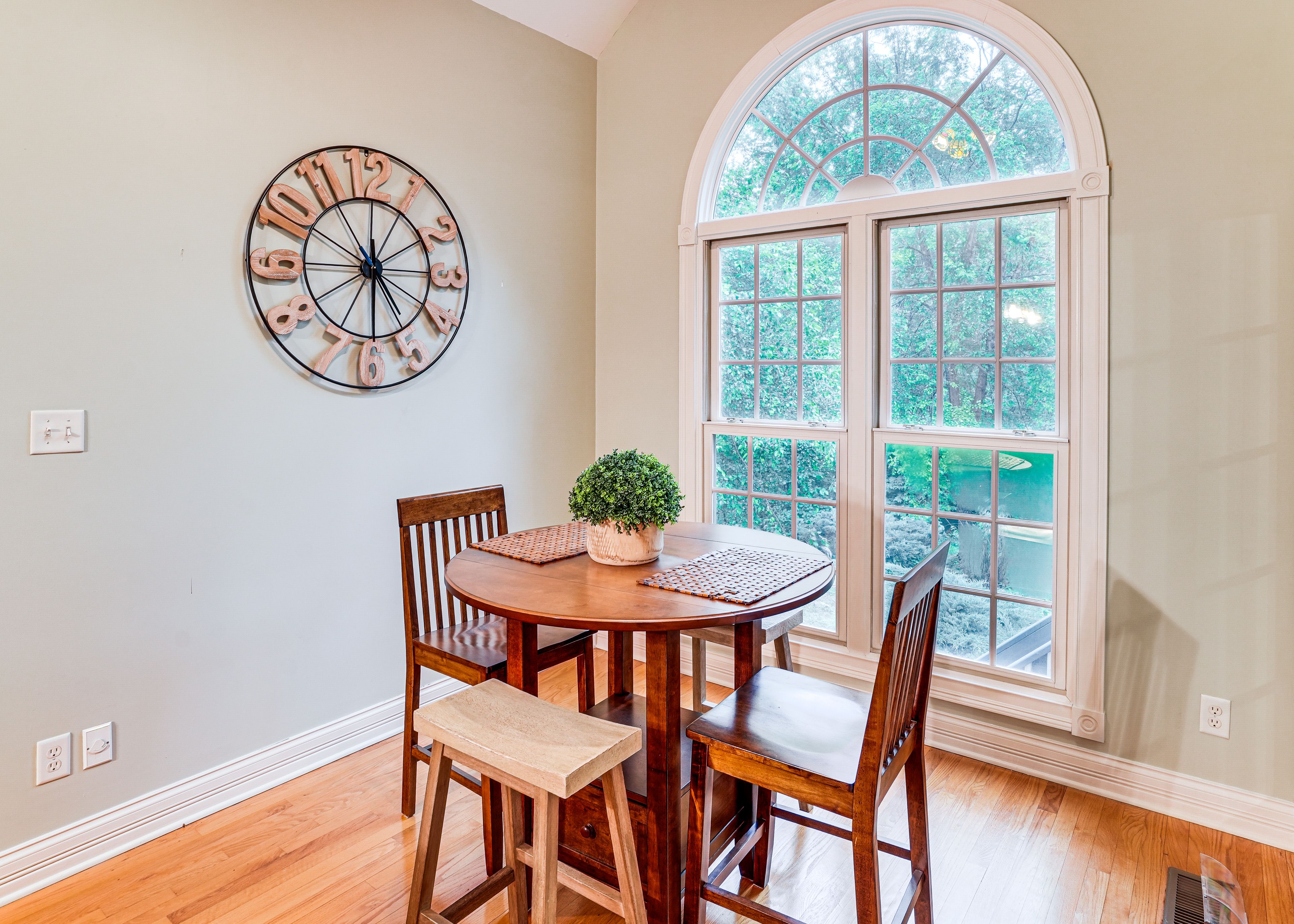 Breakfast Nook