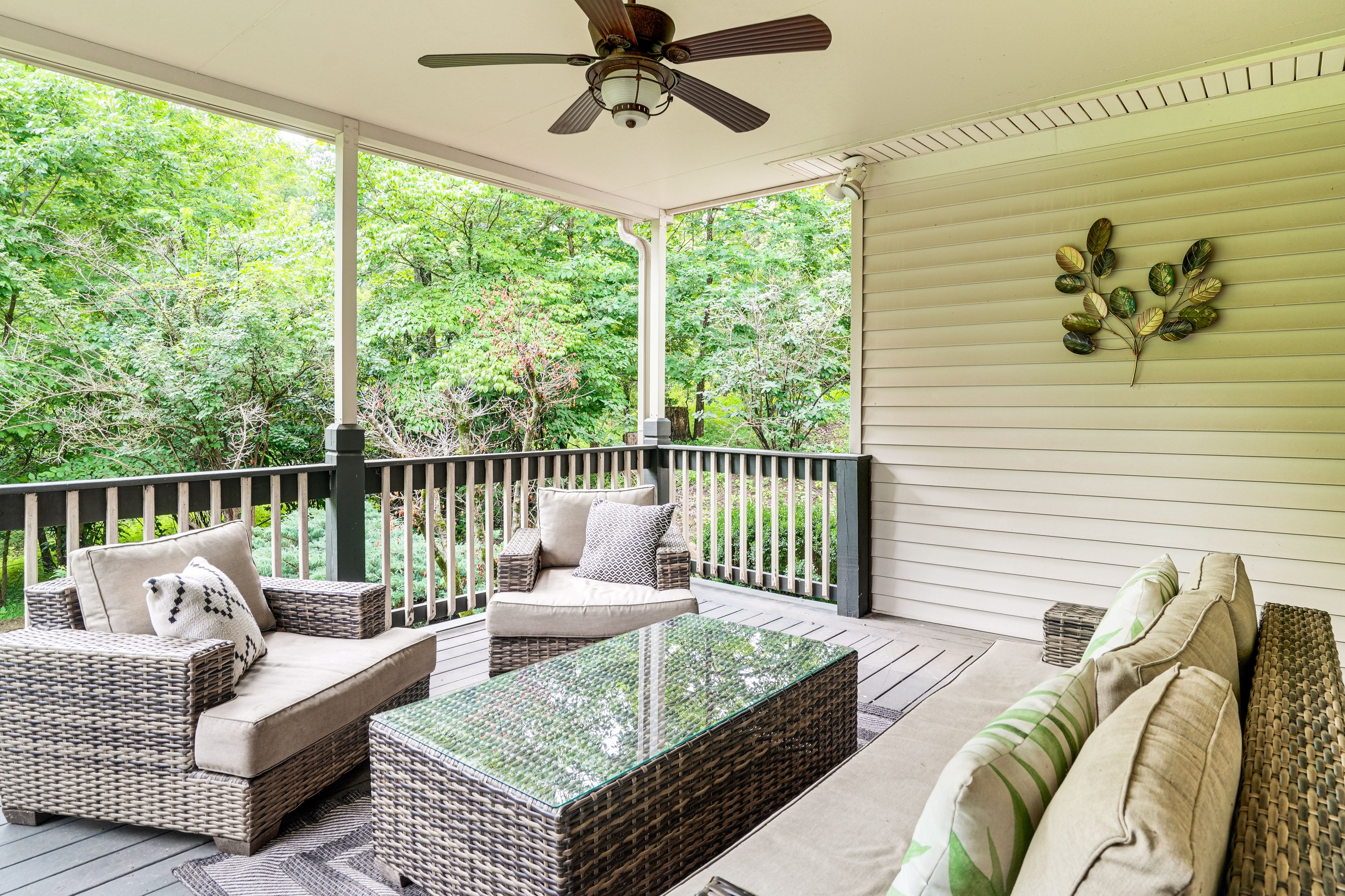 Louisville Vacation Rental | 3BR | 2BA | 2,800 Sq Ft