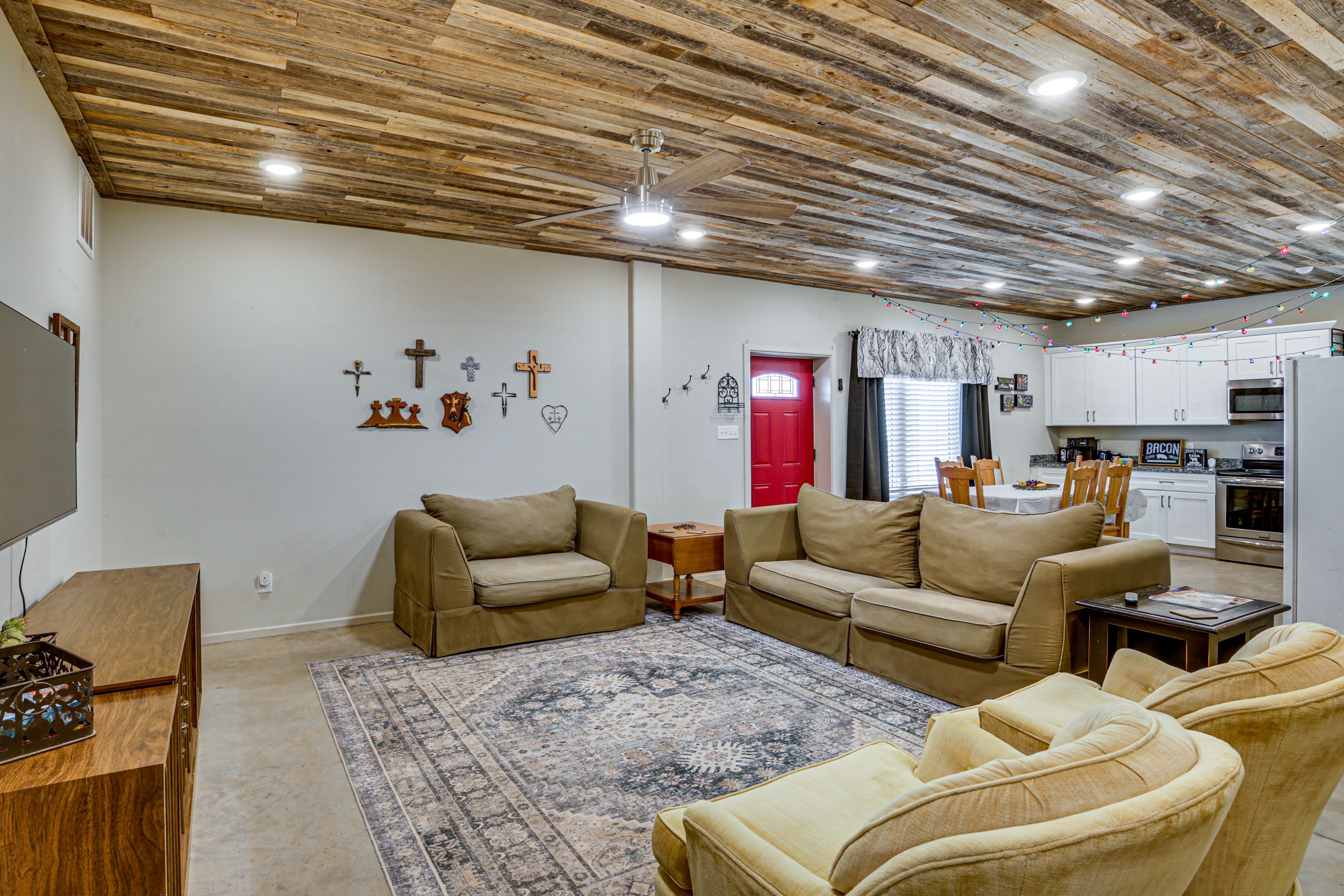 Lubbock Vacation Rental | 3BR | 2BA | 1,600 Sq Ft