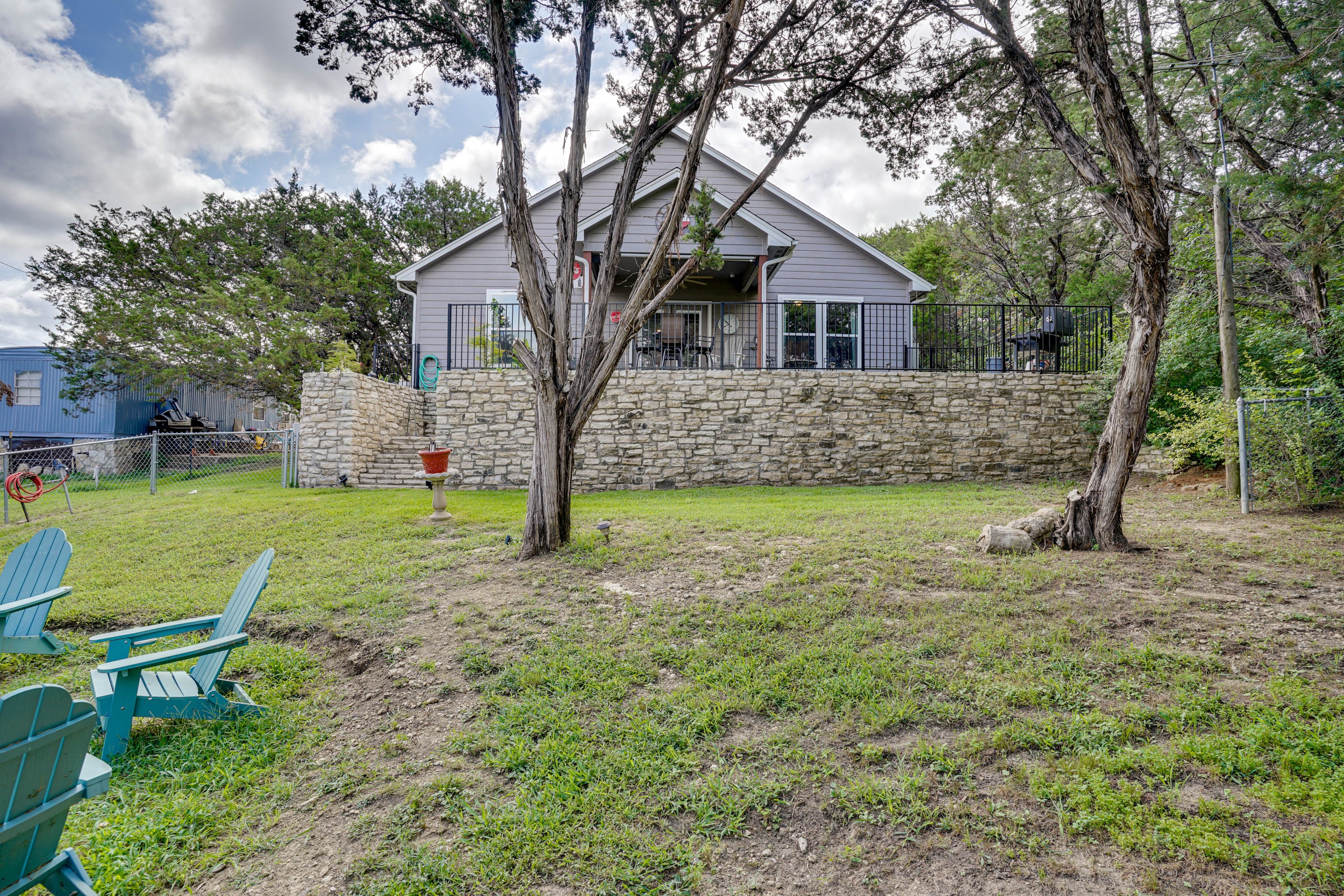 Private Yard | Fire Pit | Stairs Required to Access