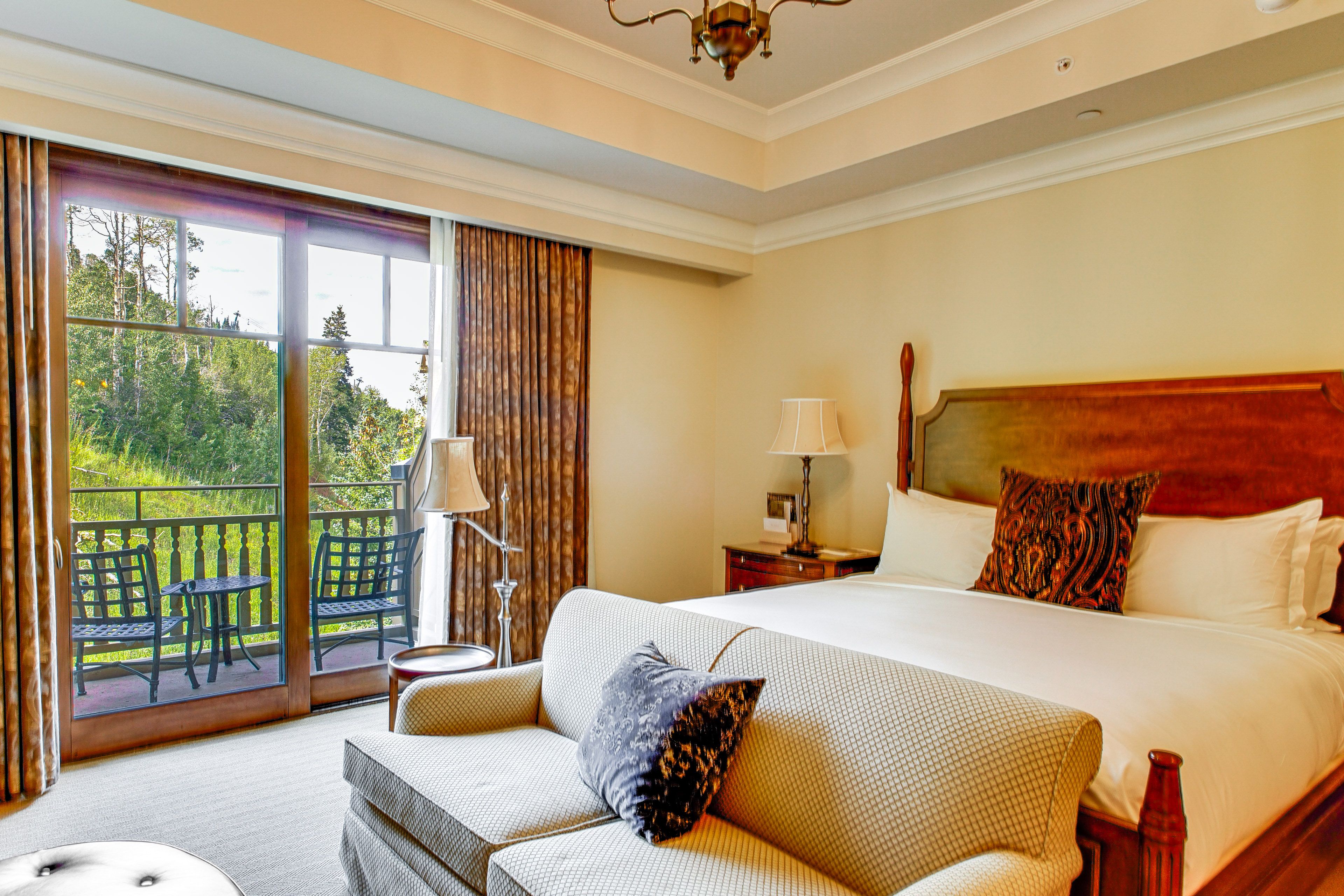 Bedroom 2 | King Bed