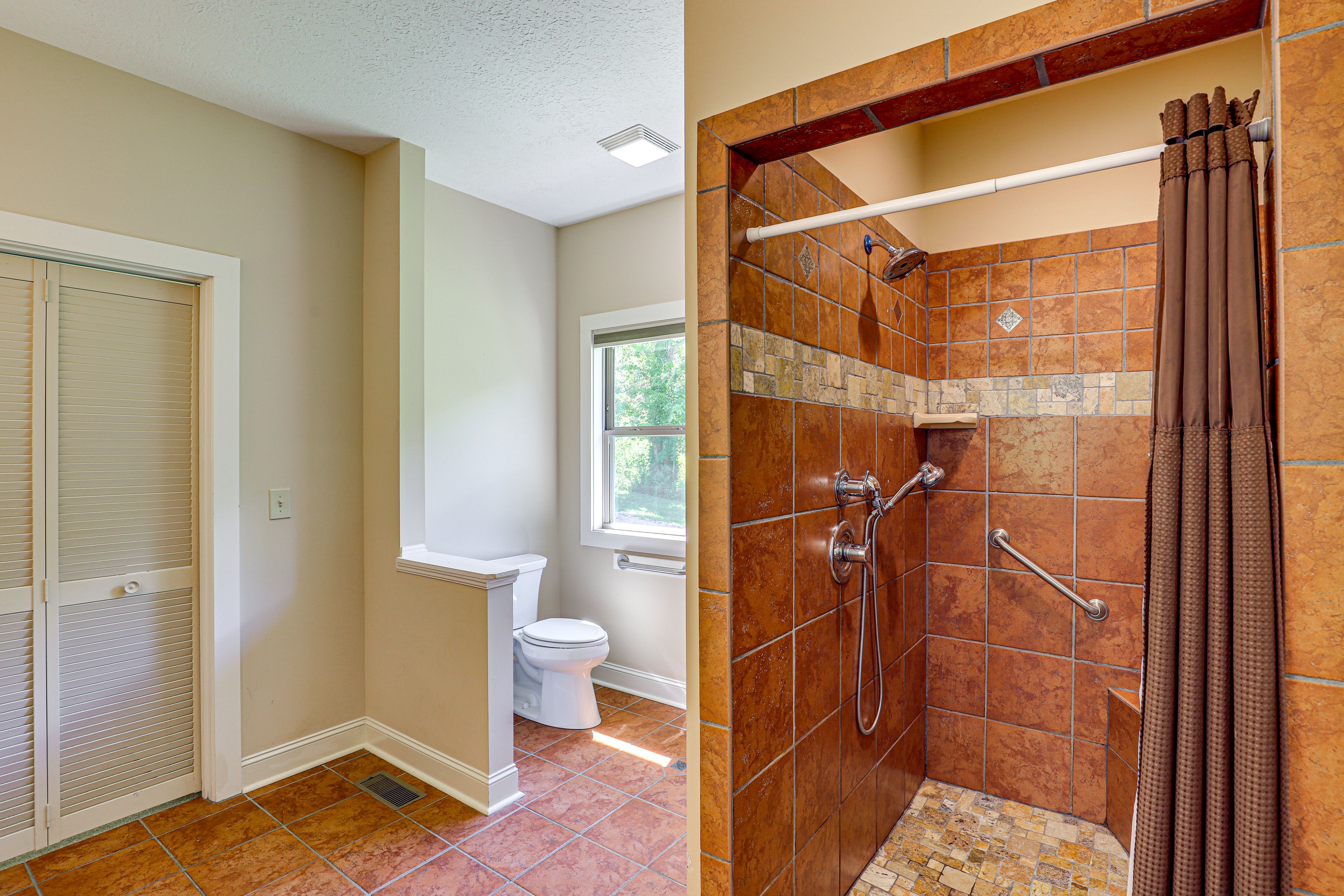 Full Bath | Walk-In Closet