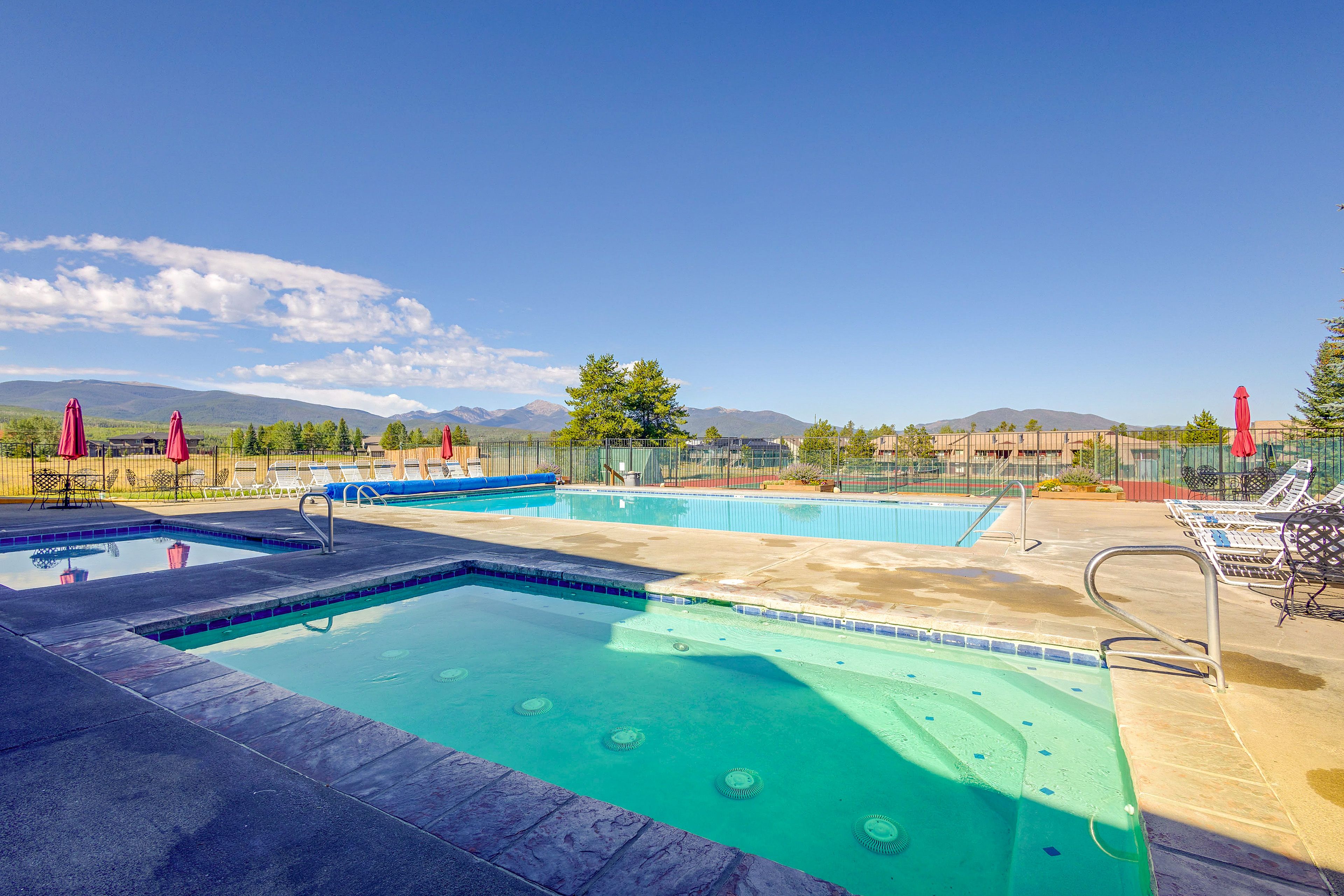 Club MeadowRidge | Community Amenities