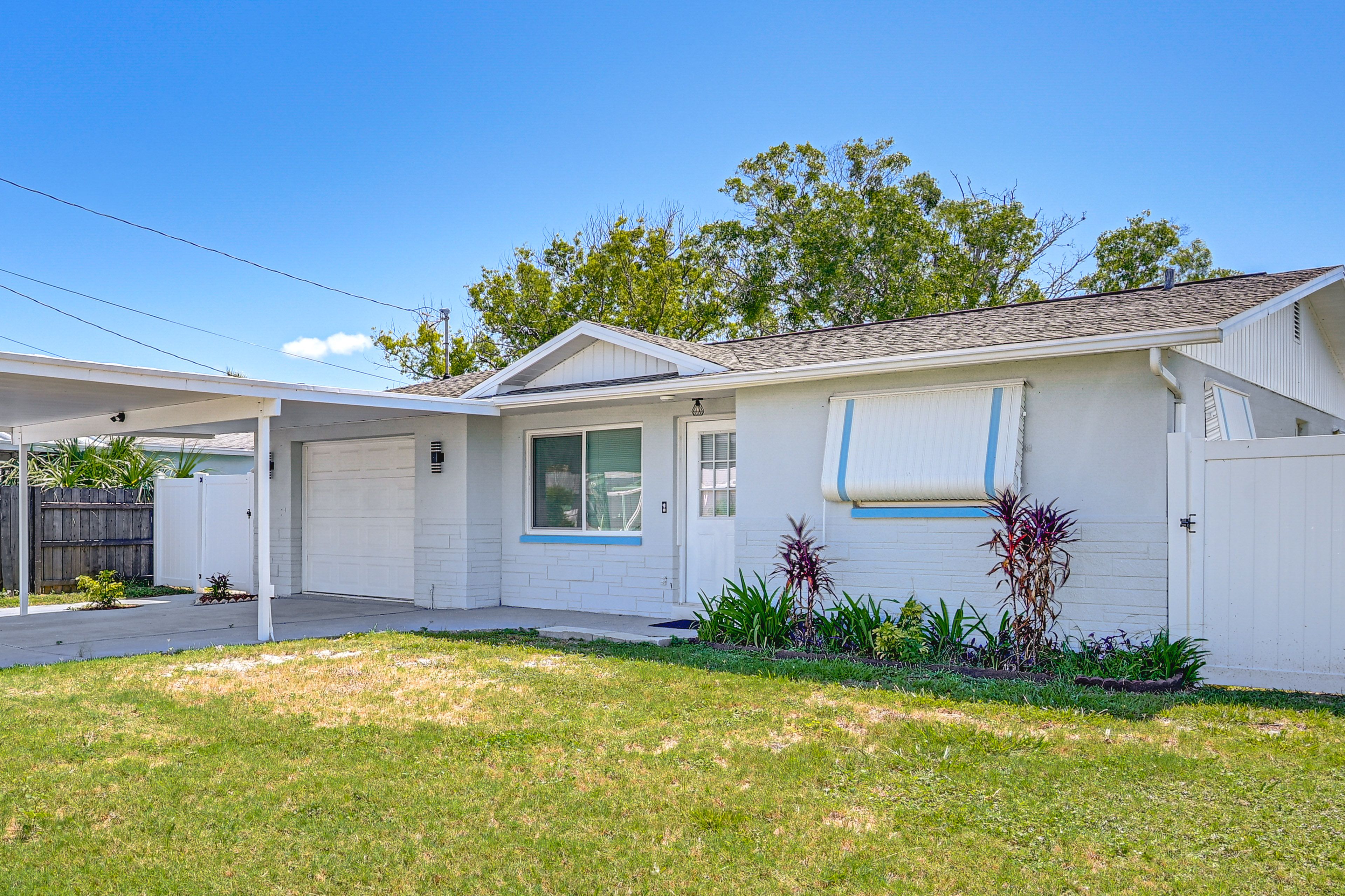 Front Exterior | Single-Story Home | Small Threshold Step to Access