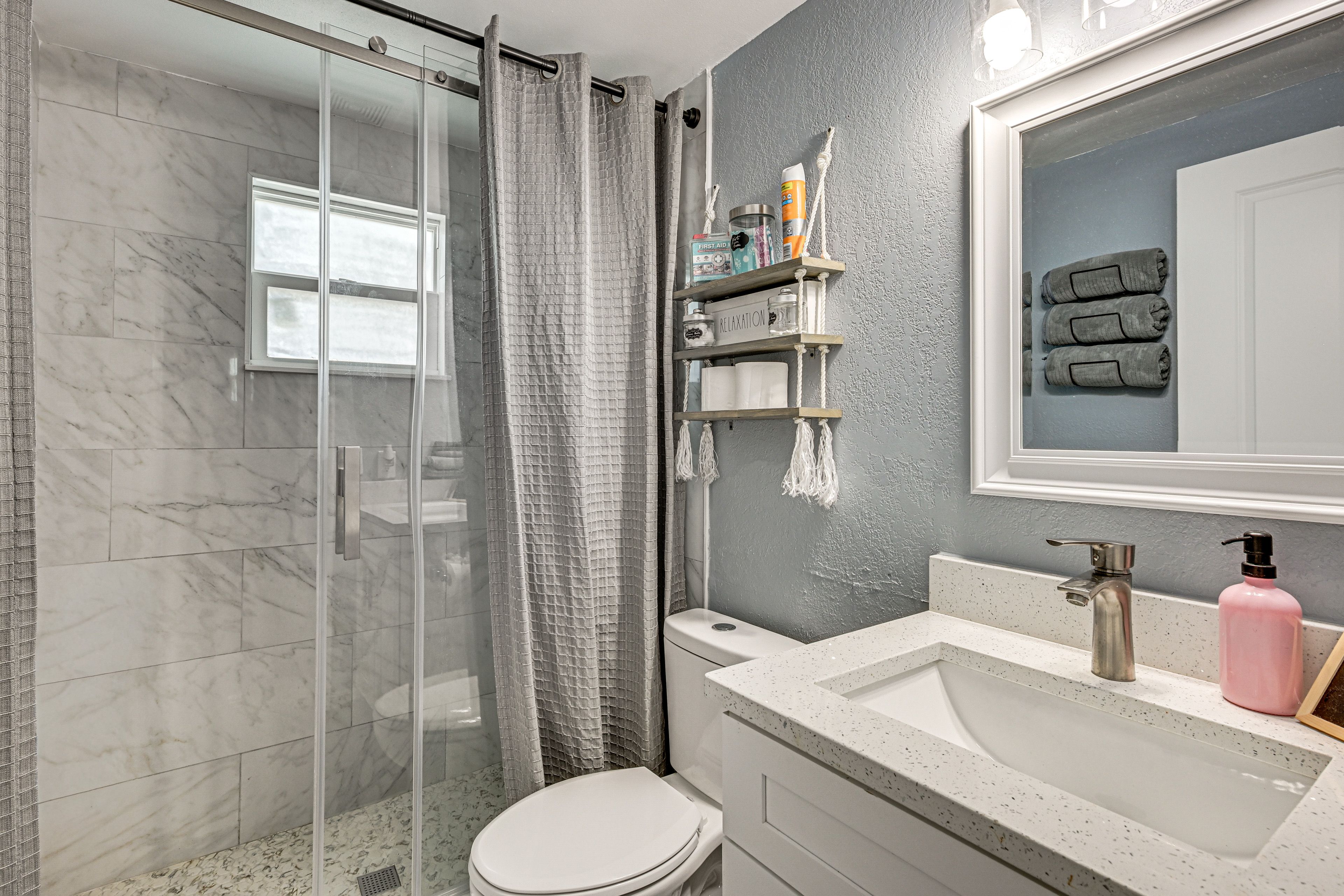 Full Bathroom | Towels & Linens Provided