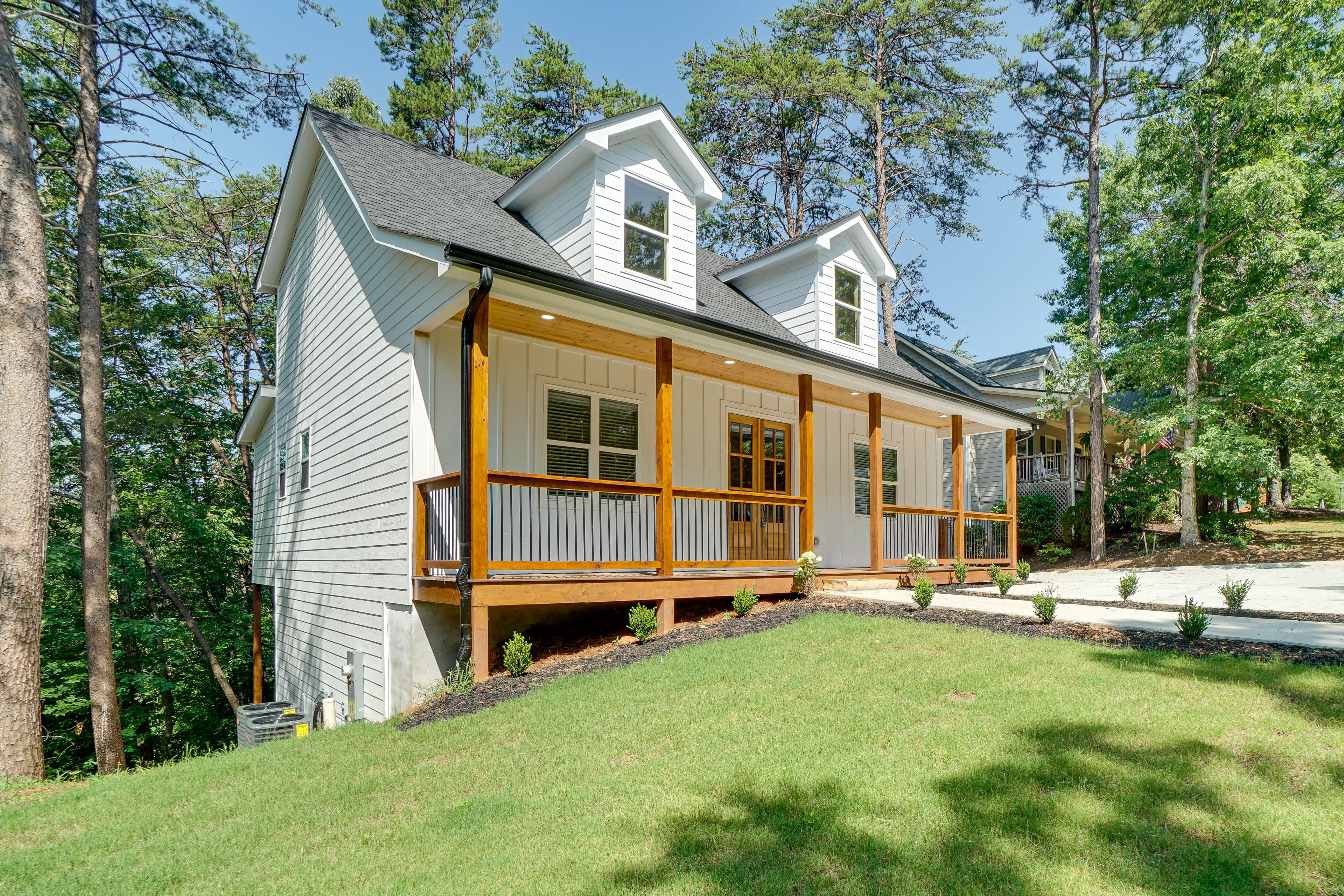 Helen Vacation Rental | 3BR | 3BA | 1,800 Sq Ft