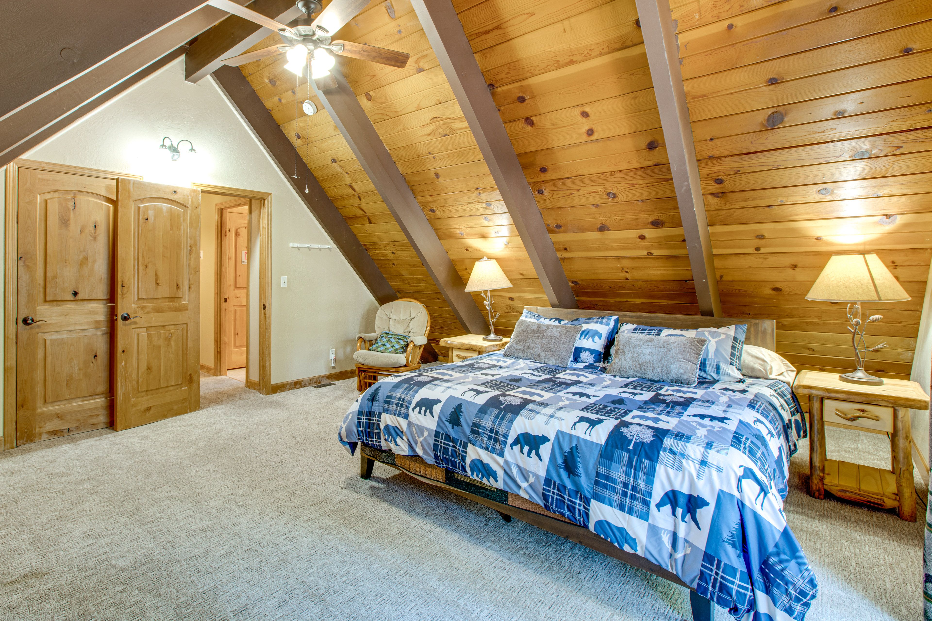 Bedroom 1 | King Bed | 2nd Floor
