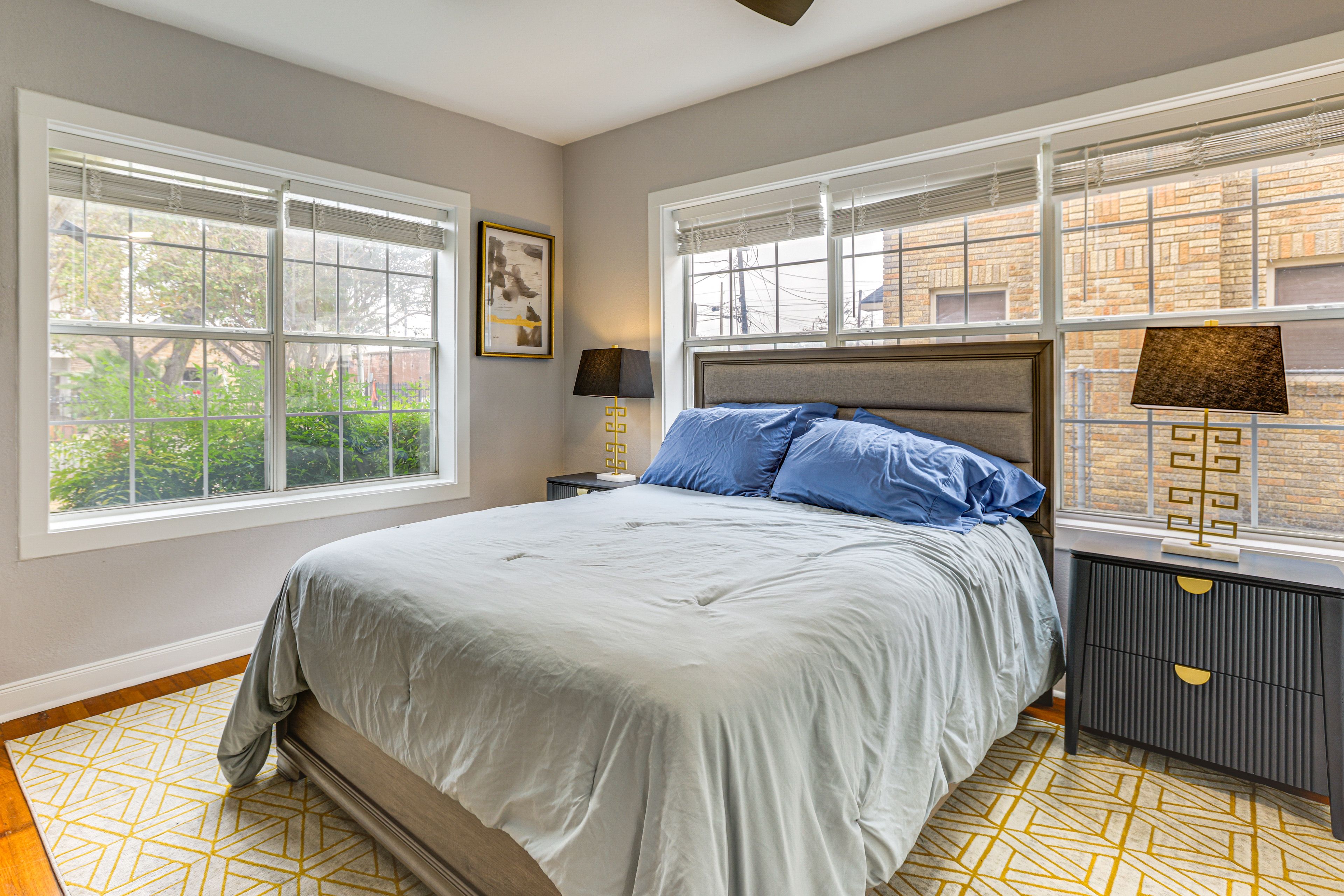 Bedroom 2 | Queen Bed