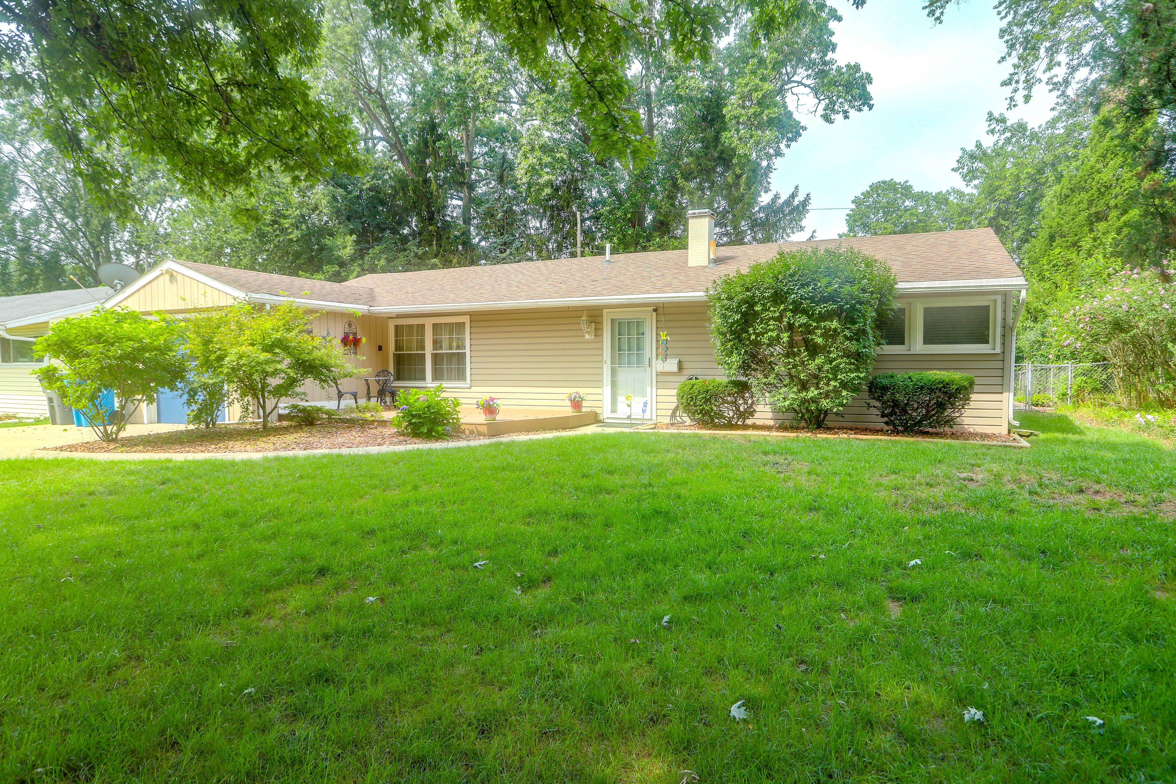 Front Exterior | Step-Free Access