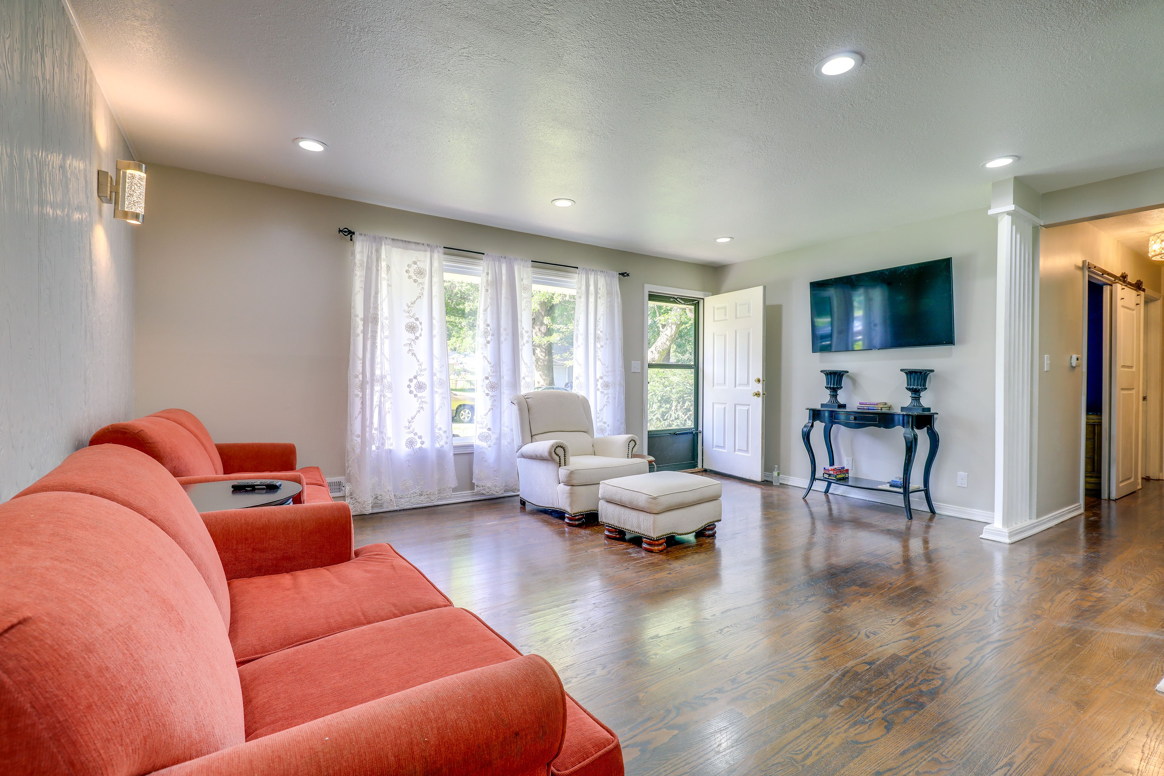 Living Room | Twin Sleeper Sofa