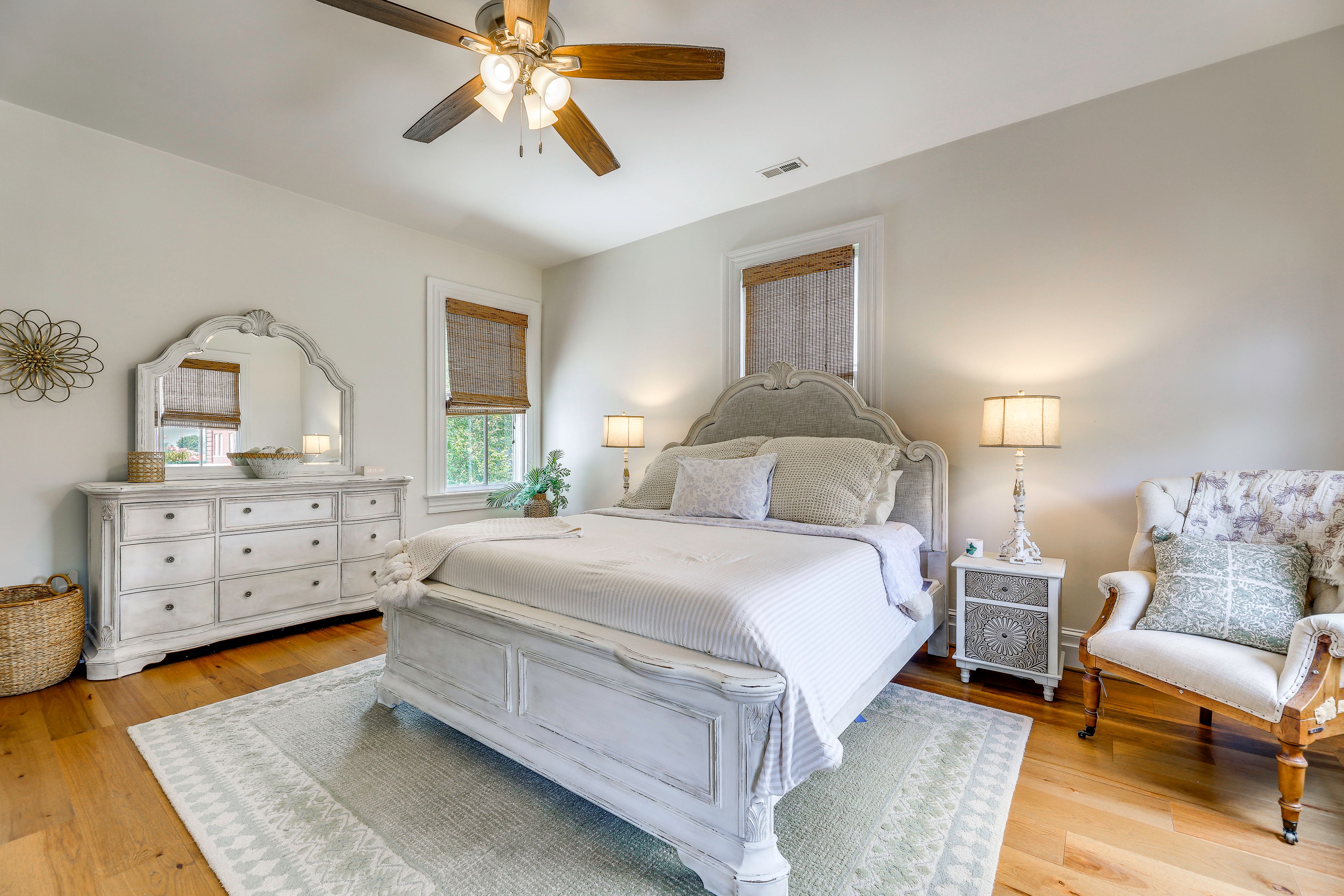 Bedroom 2 | Queen Bed | 2nd Floor