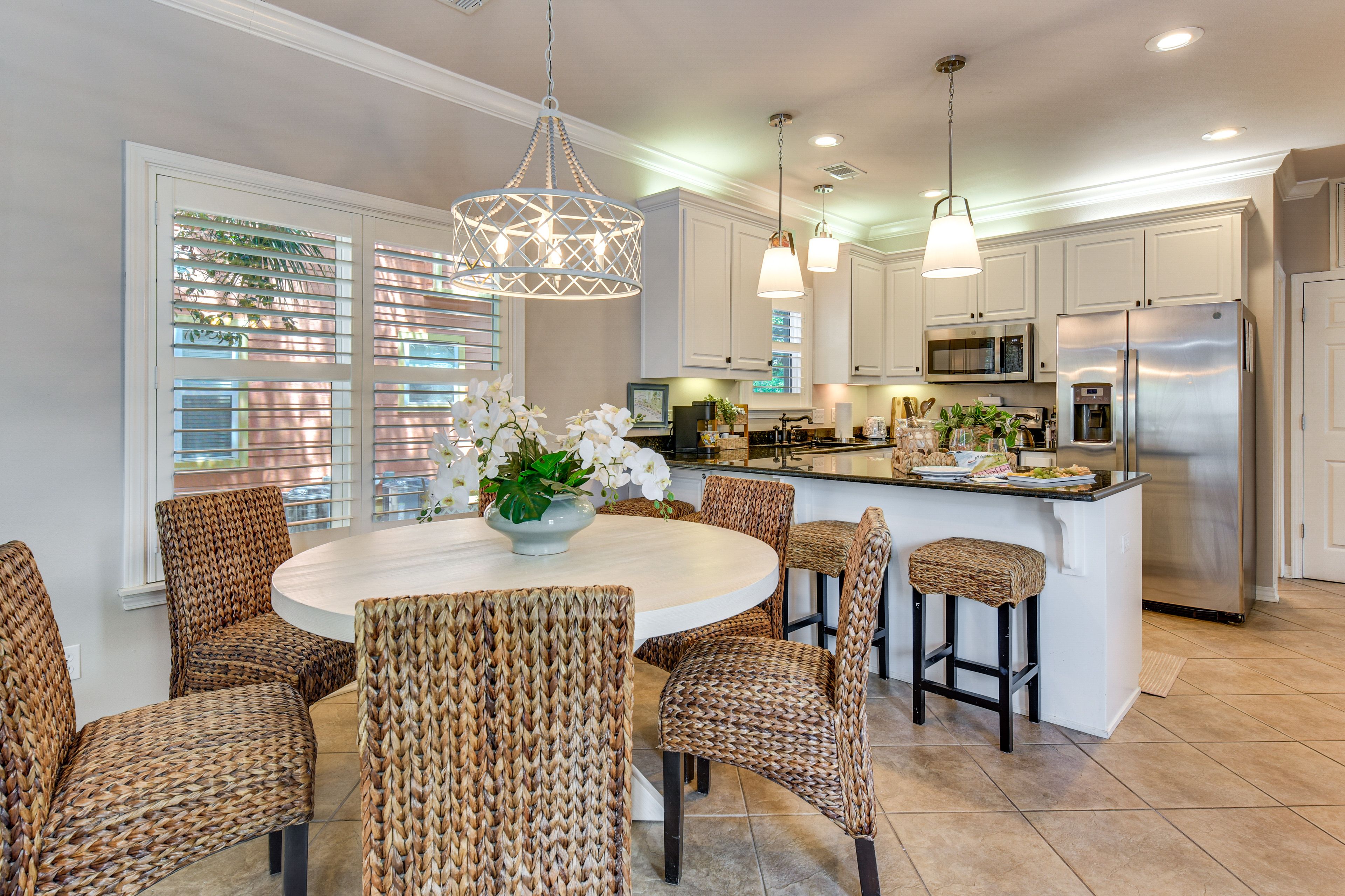 Kitchen & Dining Area | 1st Floor