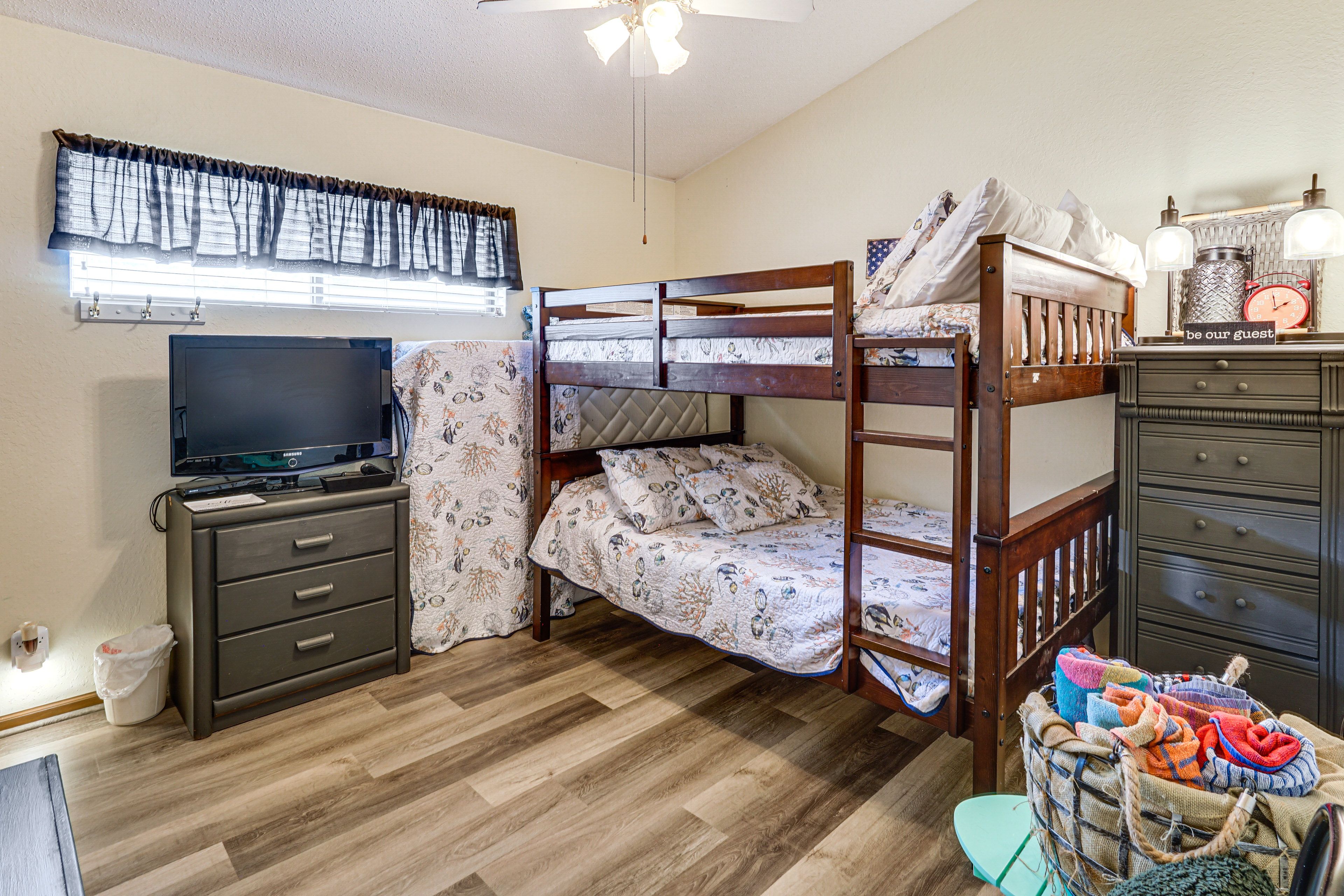 Bedroom 2 | Full Bunk Bed