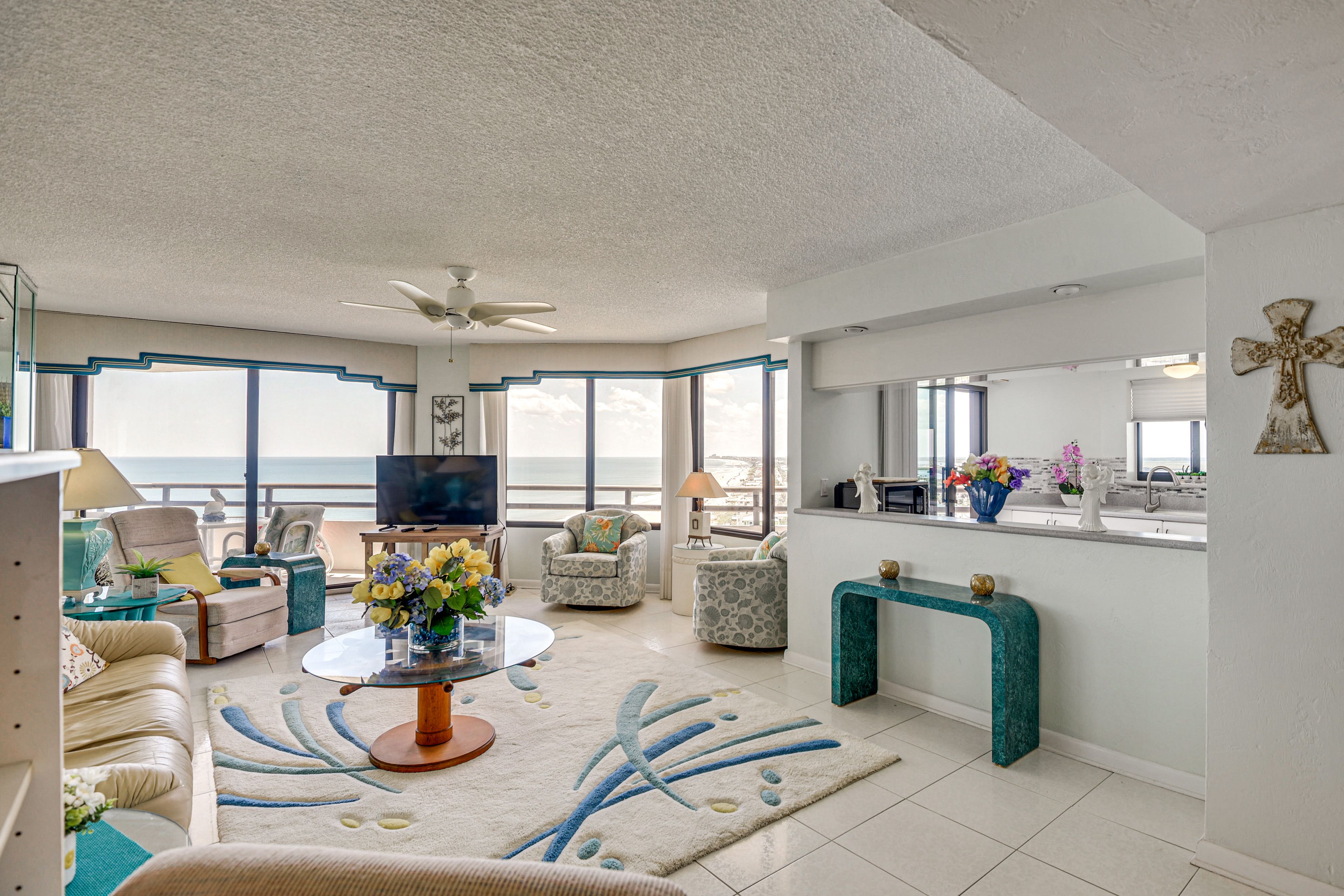 Property Interior | Single-Story Condo