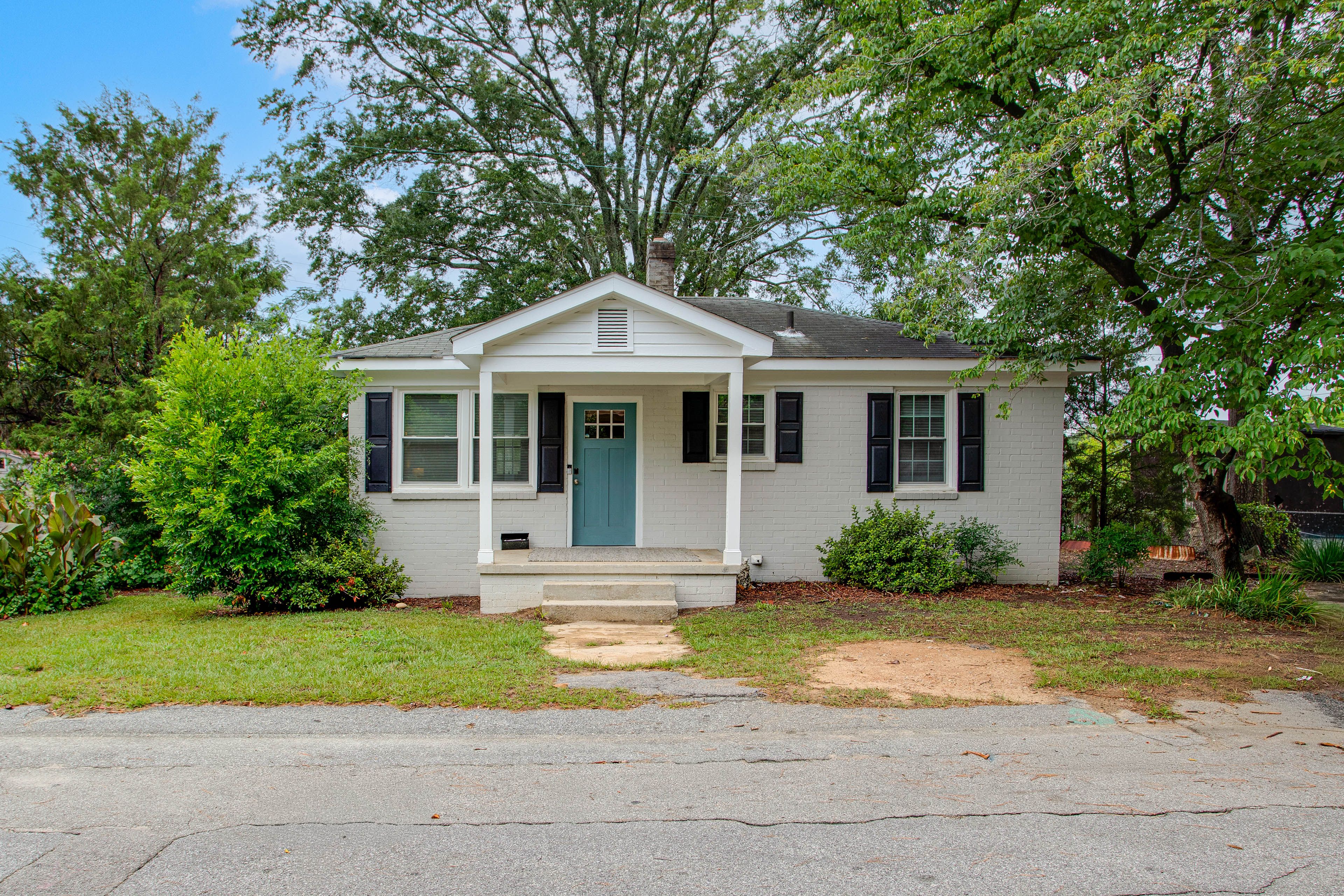 Columbia Vacation Rental | 2BR | 1BA | 829 Sq Ft
