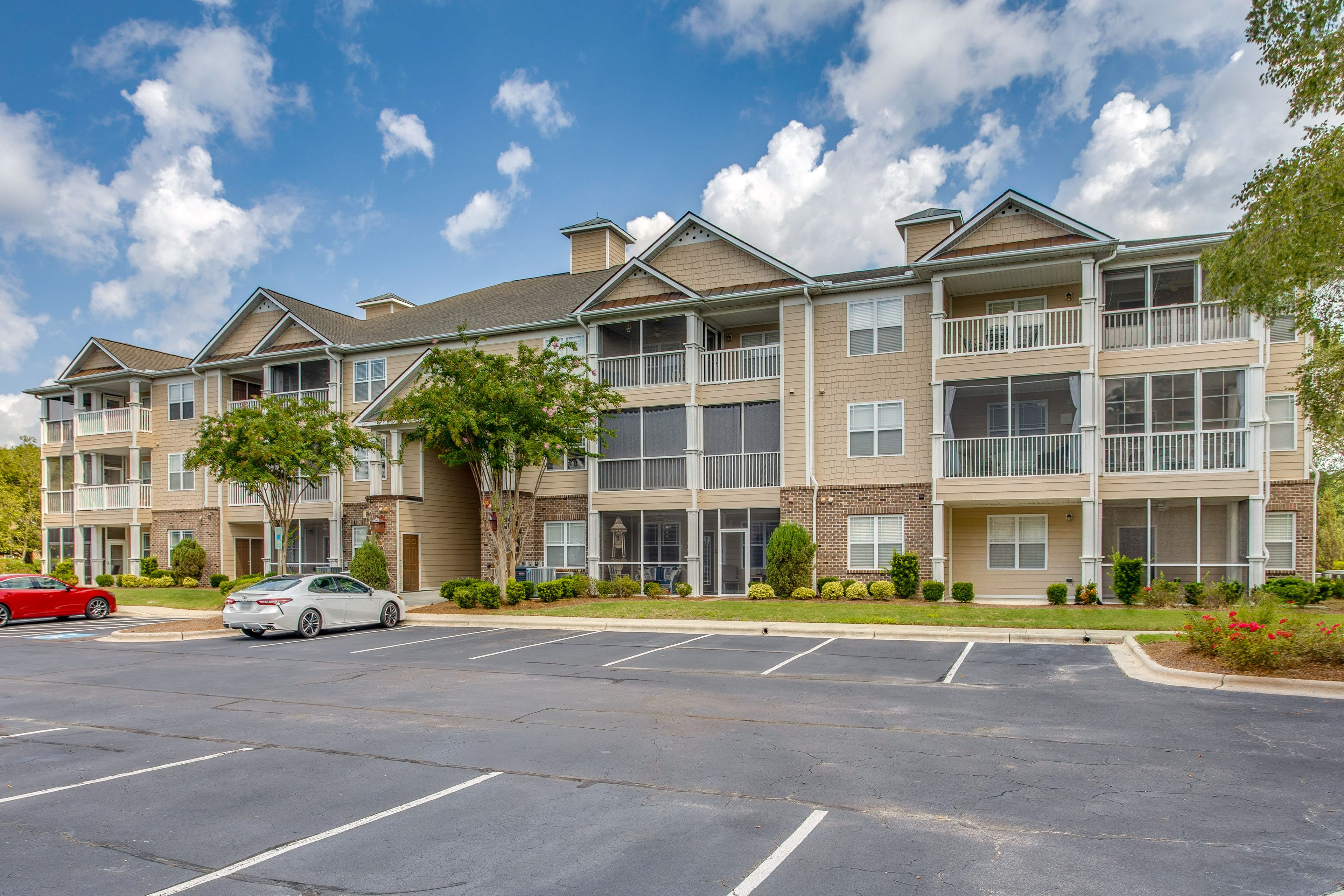 Exterior | Single-Story Condo on 3rd Floor